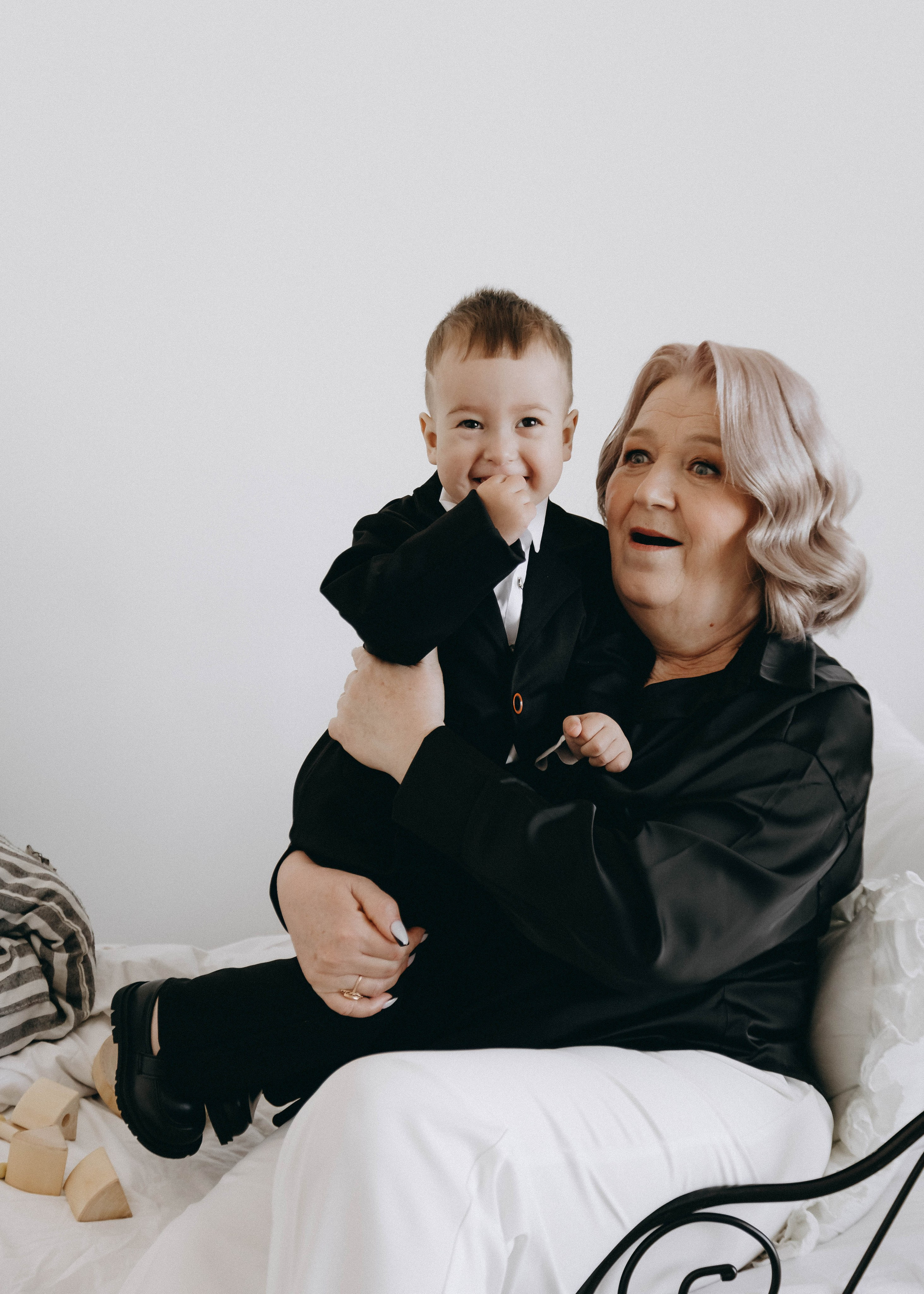 Эмиру 2 годика (на циклораме). Семейный фотограф Софи Симакова в Волгограде и Волжском