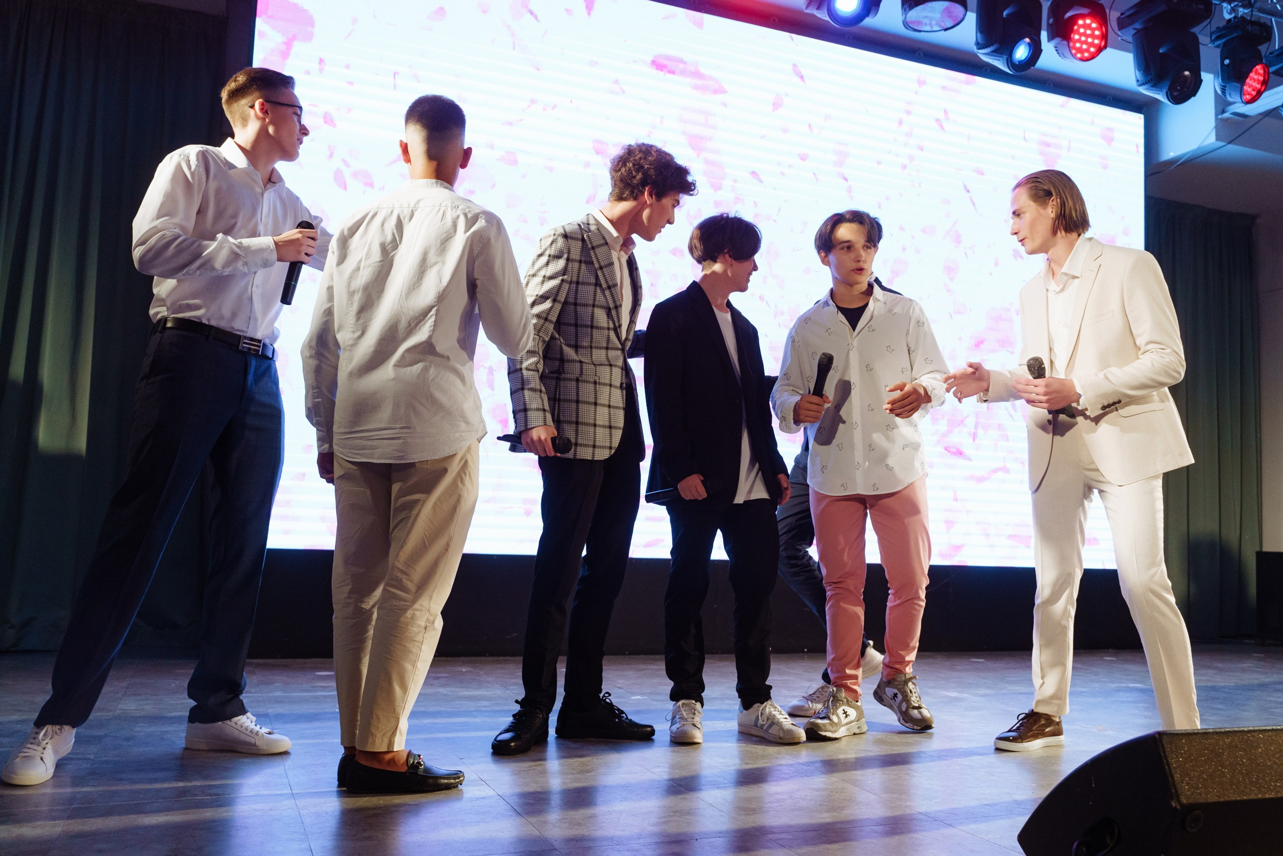 Выпускной фото на выпускной