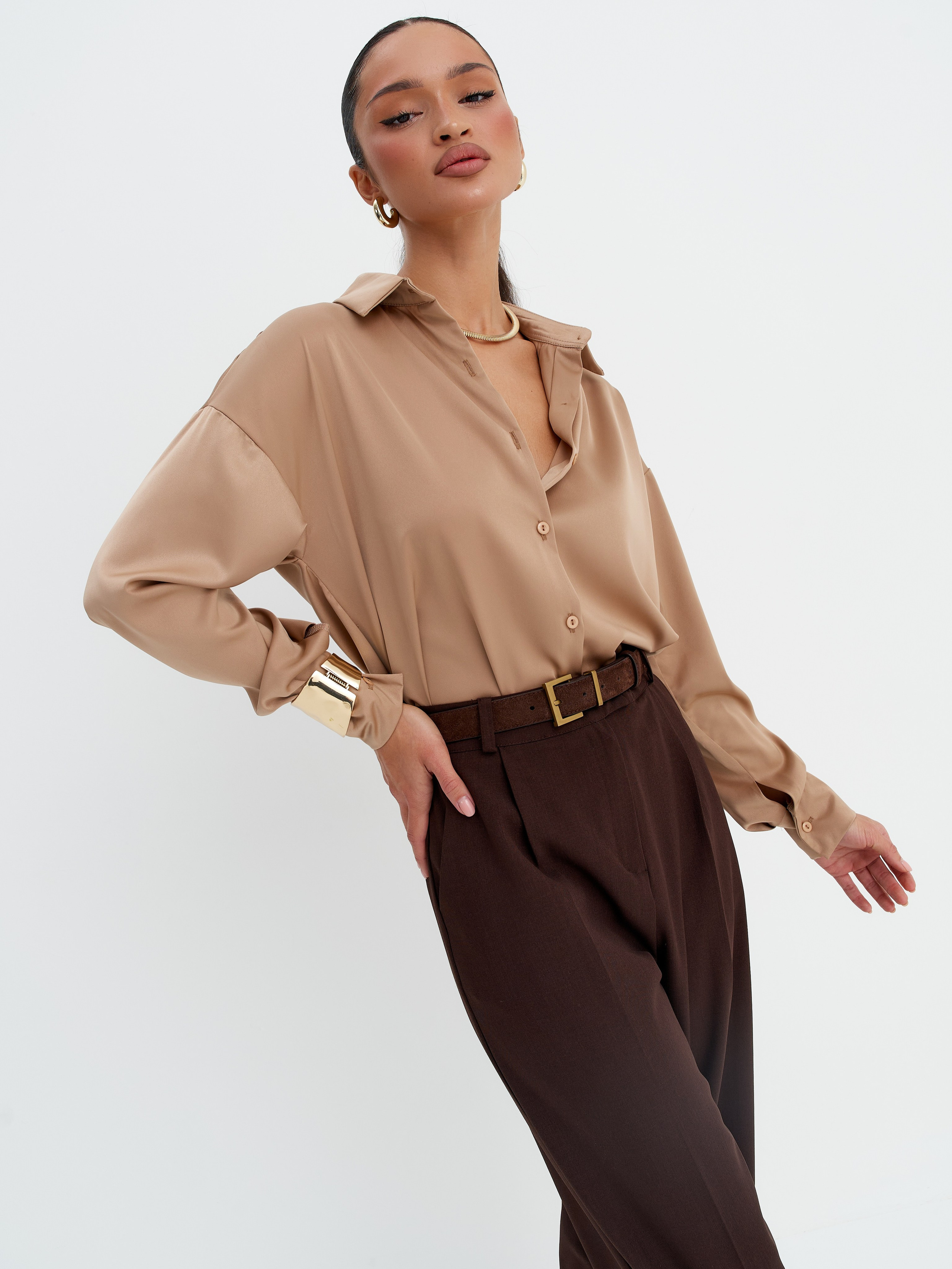 Brandbook рубашка. Фотограф для маркетплейсов в Москве