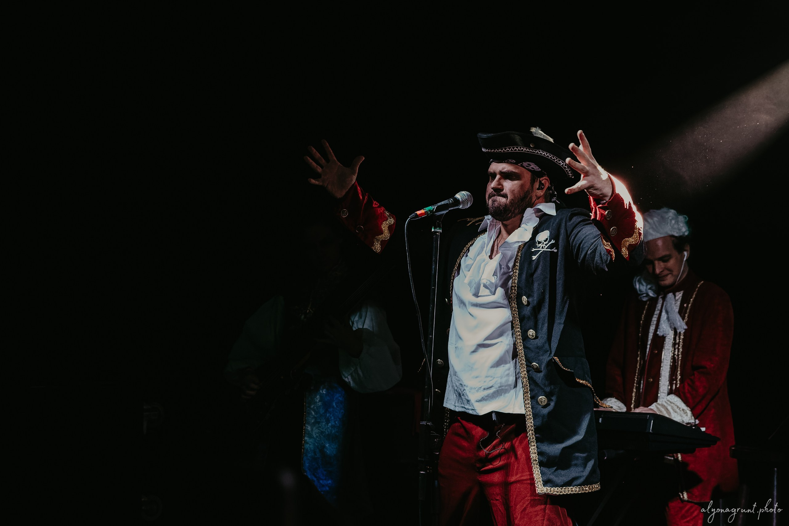 Кровавый Риф Жареный кабанчик