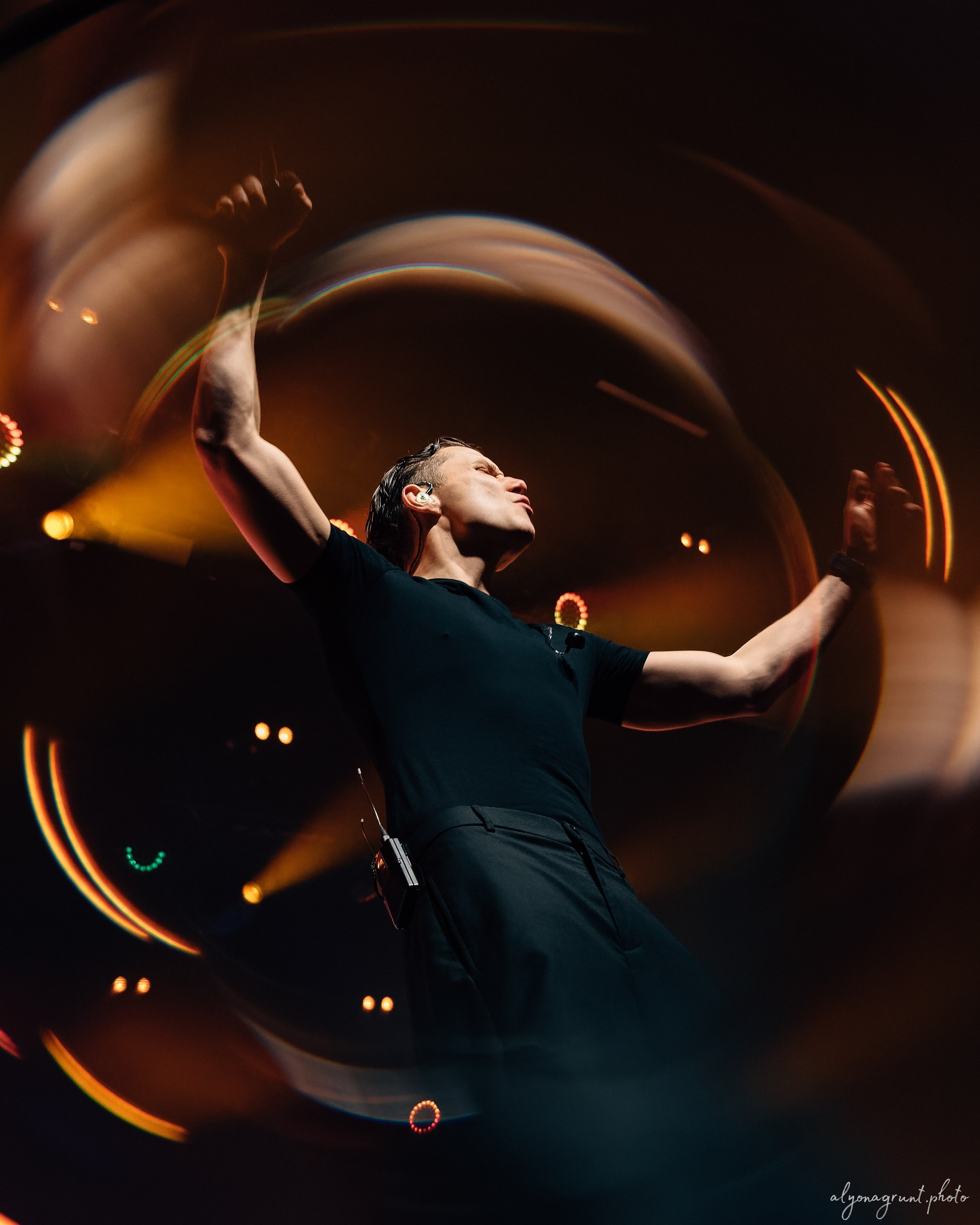 Ваня Дмитриенко, фоторепортаж СПб, A2, 23.10.2025. Алена Адрианова: фотограф в Санкт-Петербурге