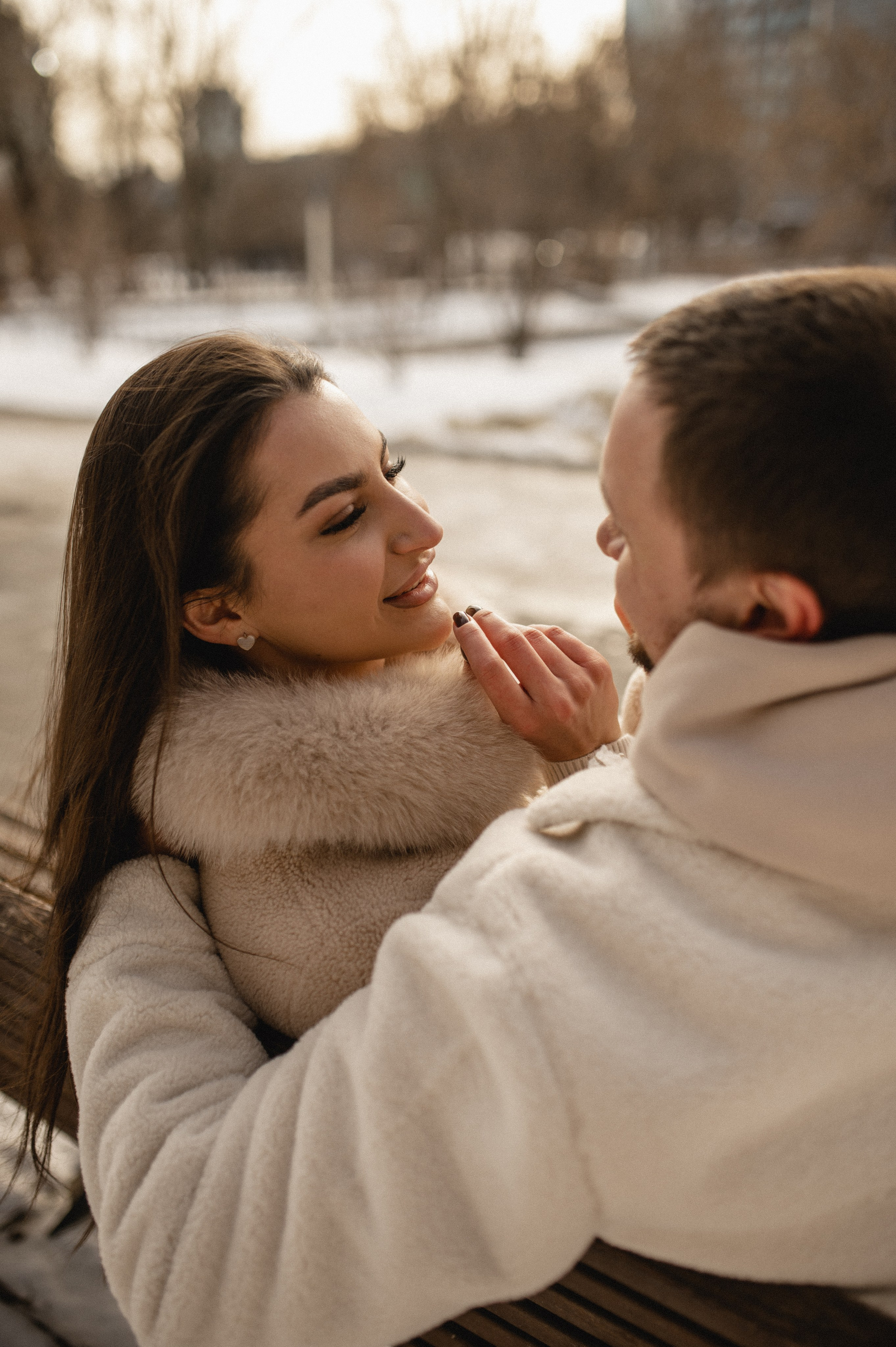 Лавстори стрит фотосессия в зимней Москве. Семейная фотосессия Бутово Москва фотограф Алина Морщагина