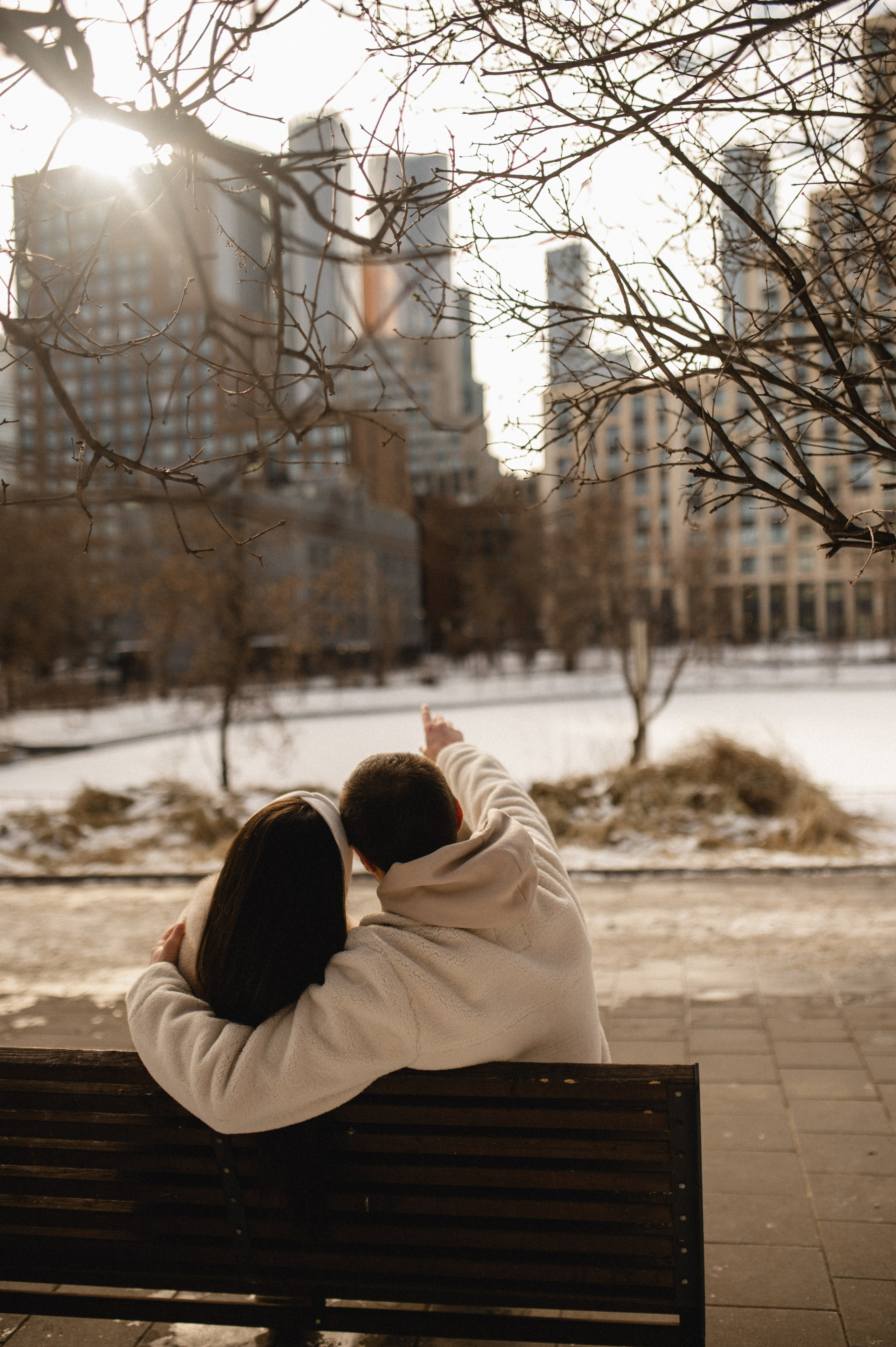 Лавстори стрит фотосессия в зимней Москве. Семейная фотосессия Бутово Москва фотограф Алина Морщагина