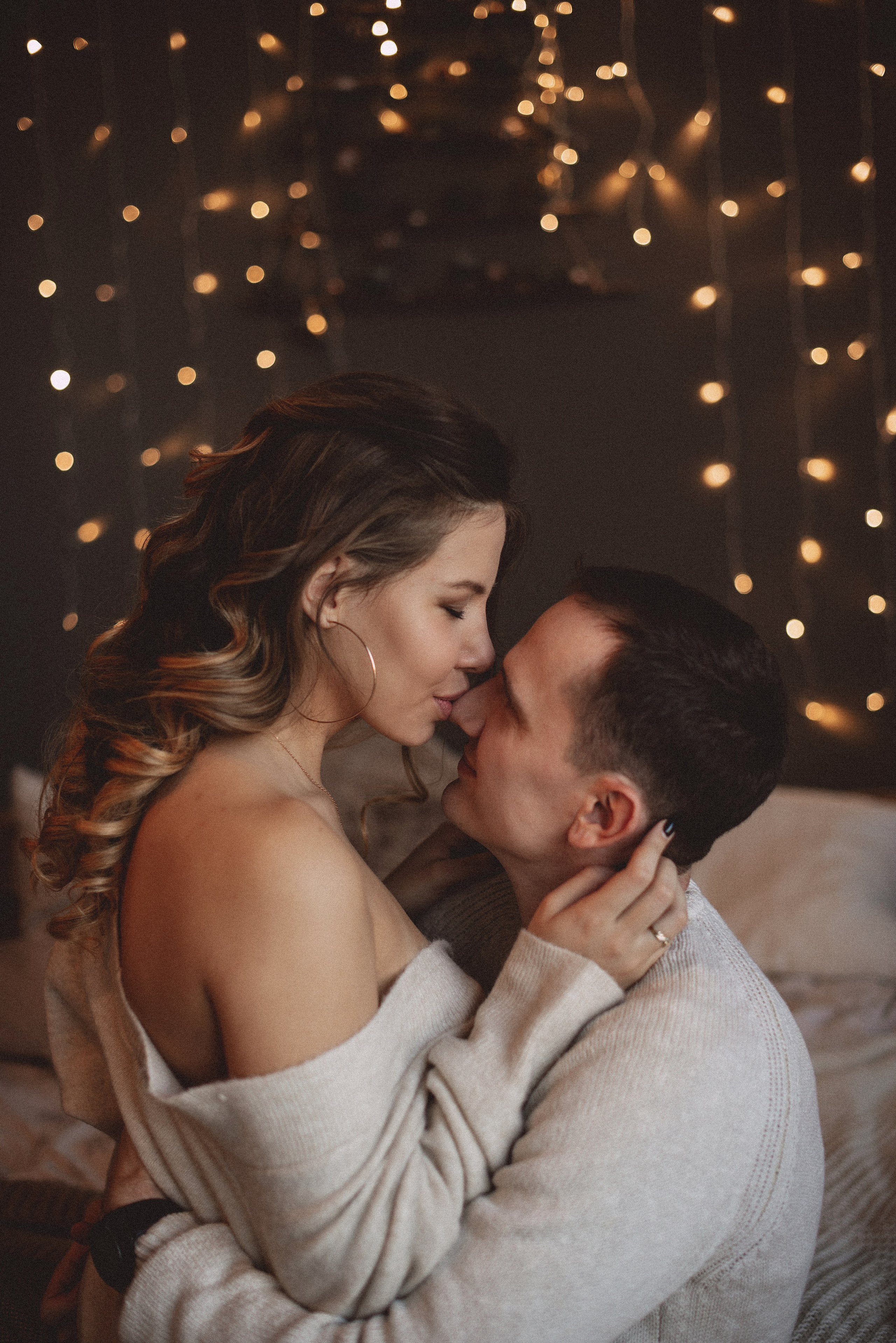 Новогодняя фотосессия Лавстори в студии. Семейная фотосессия Бутово Москва фотограф Алина Морщагина