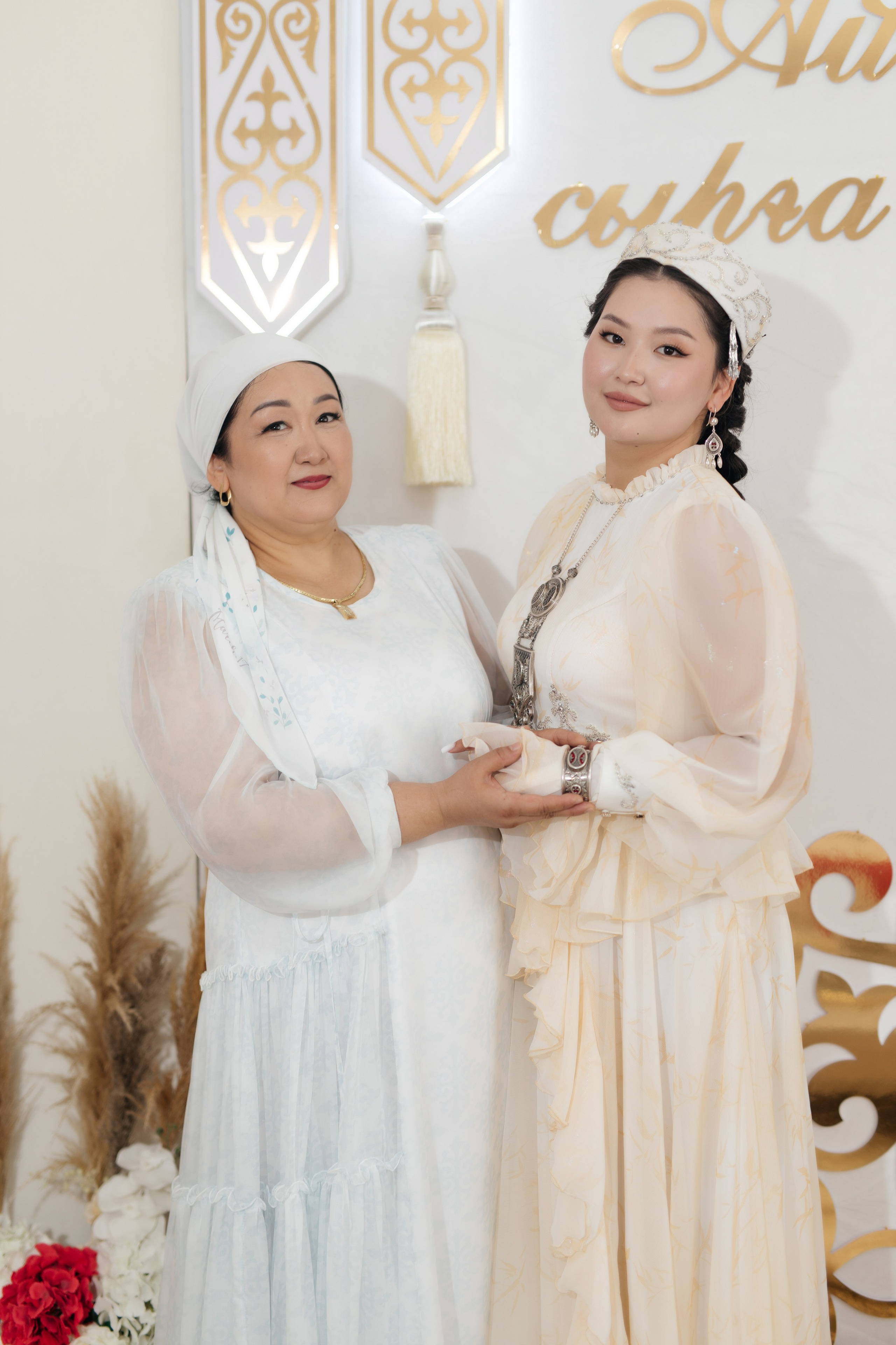 Aynur — syrğa salu. Wedding and Love story Photographer