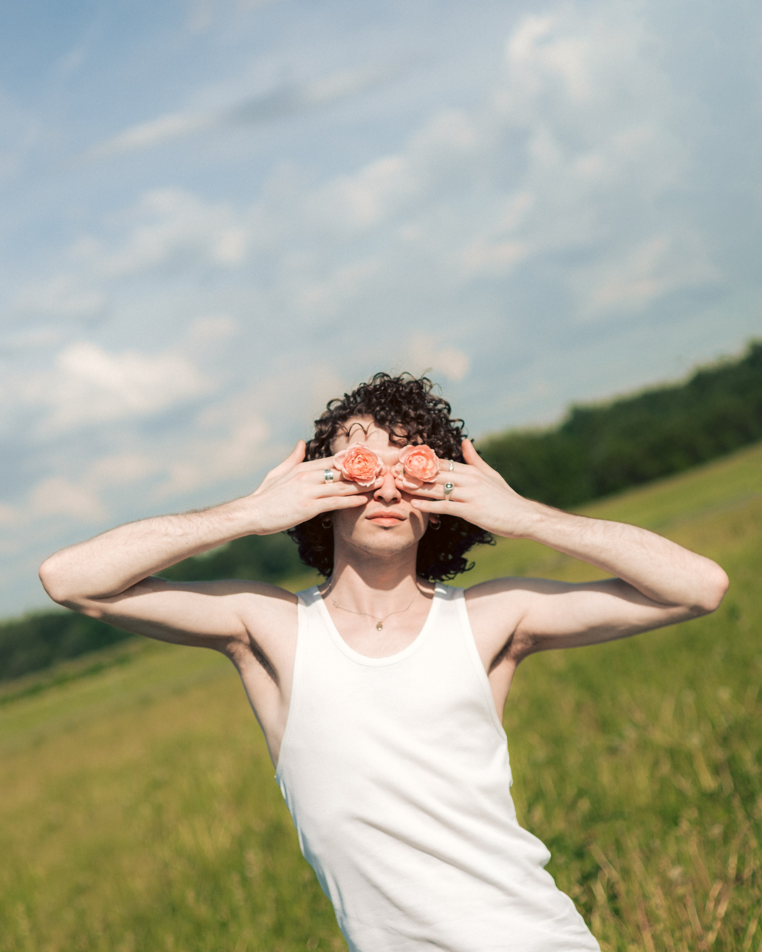 Костя. Съёмка с цветами в поле. Lickord