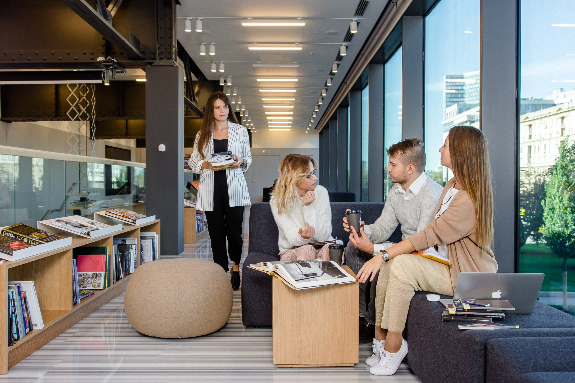 Hyundai Motor Studio (Съемка контента для пространства). Репортажный и свадебный фотограф в Москве
