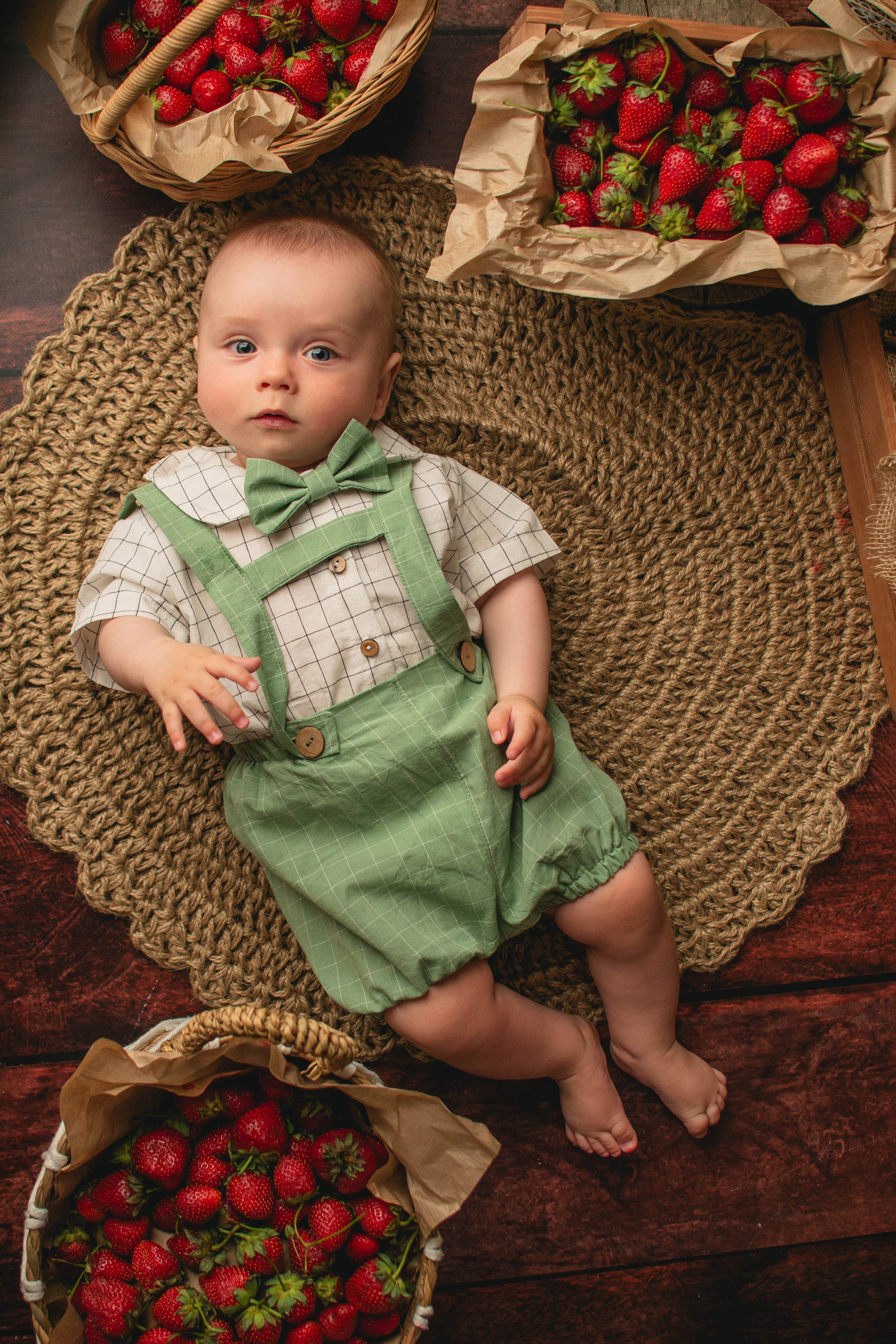 Клубничный. Фотограф новорождённых в Санкт-Петербурге Наталья Булгакова