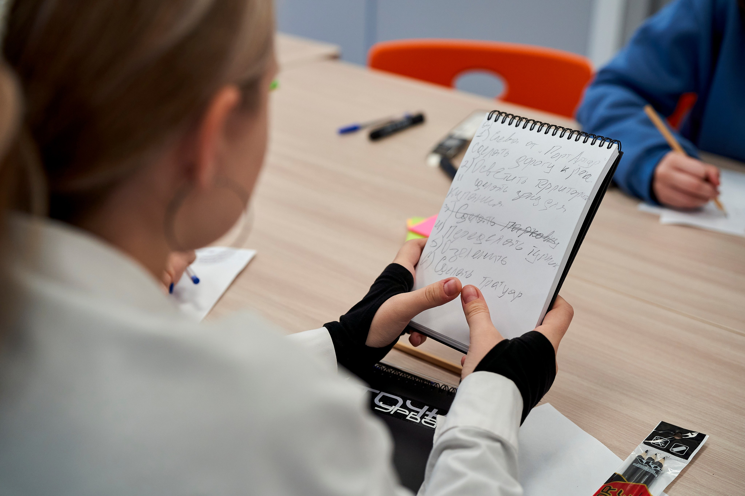 Городская экспедиция «Взрослый взгляд на Нижний» (Эн+ & Точка Урбан). Репортажный фотограф Вилянов Евгений. Нижний Новгород