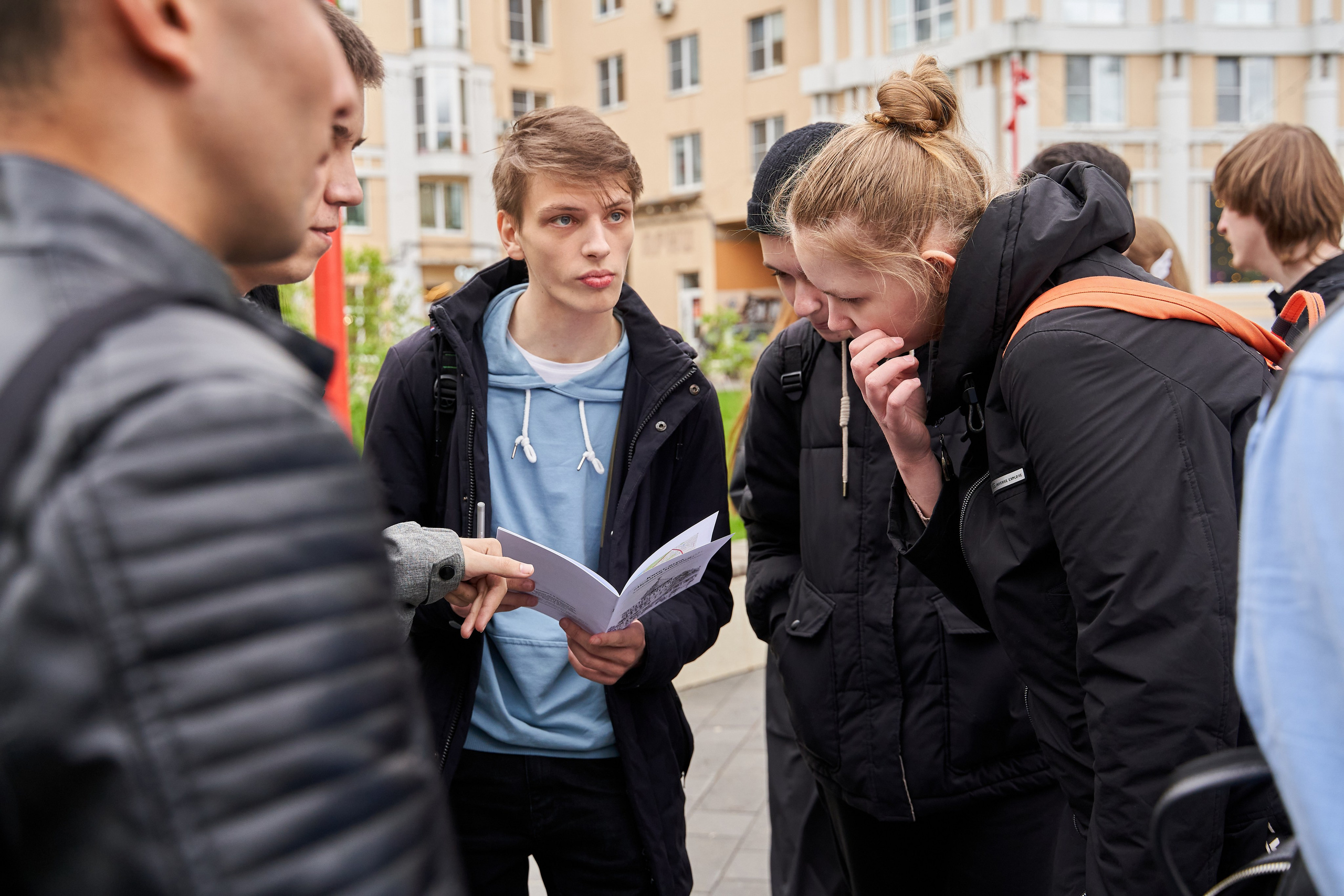 Городской квест в рамках регионального фестиваля «Учись без границ». Репортажный фотограф Вилянов Евгений. Нижний Новгород