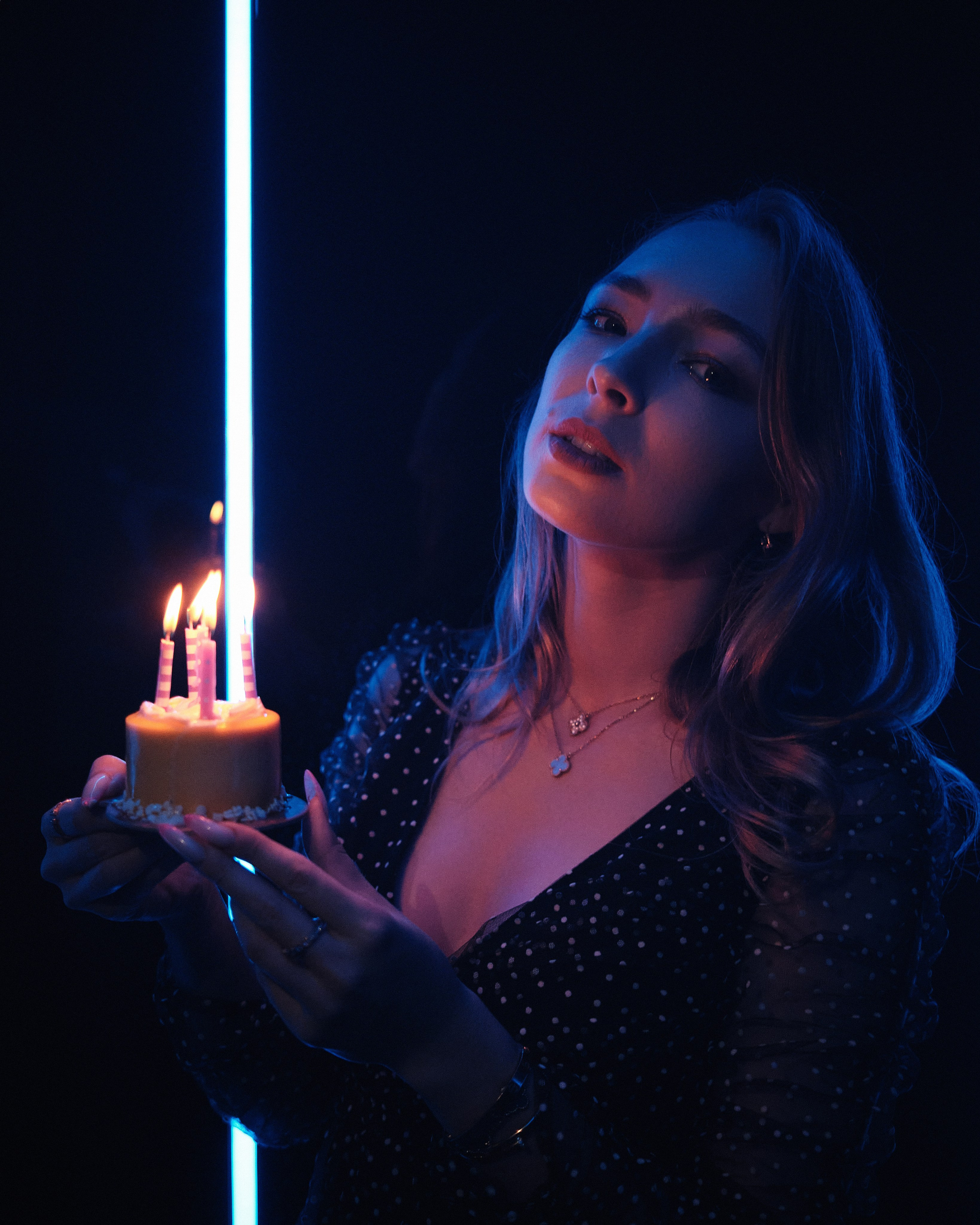 KOMUKOTA. NOIZOMAX Художественный фотограф в Дубай