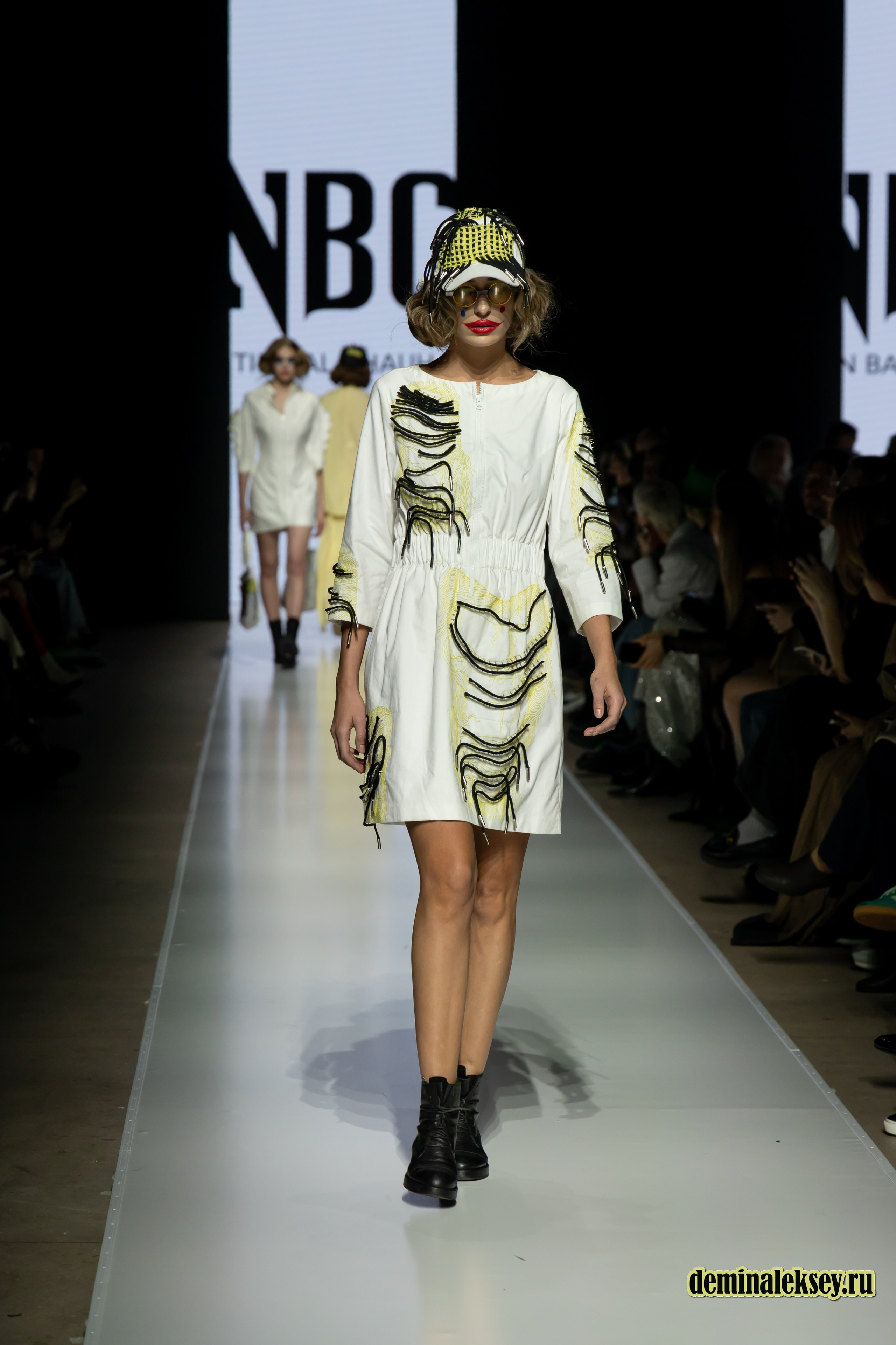 Московская неделя моды 2024 9 октября дизайнер NITIN BAL CHAHUAN presented by Fashion Design Council of India. Репортажный, семейный и студийный фотограф в Москве Демин Алексей