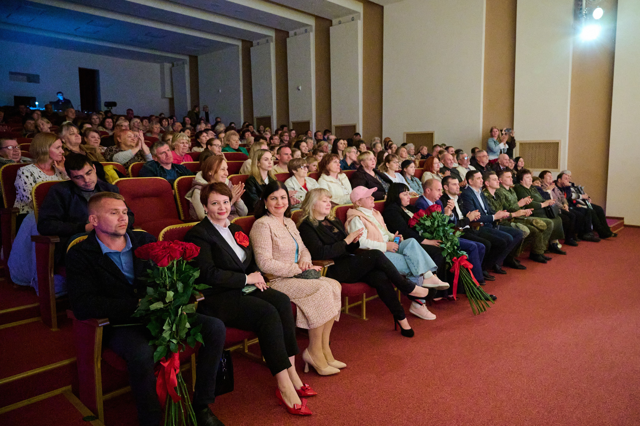 Веста в Кабардинке. Жизнь курорта Кабардинка в фотографиях