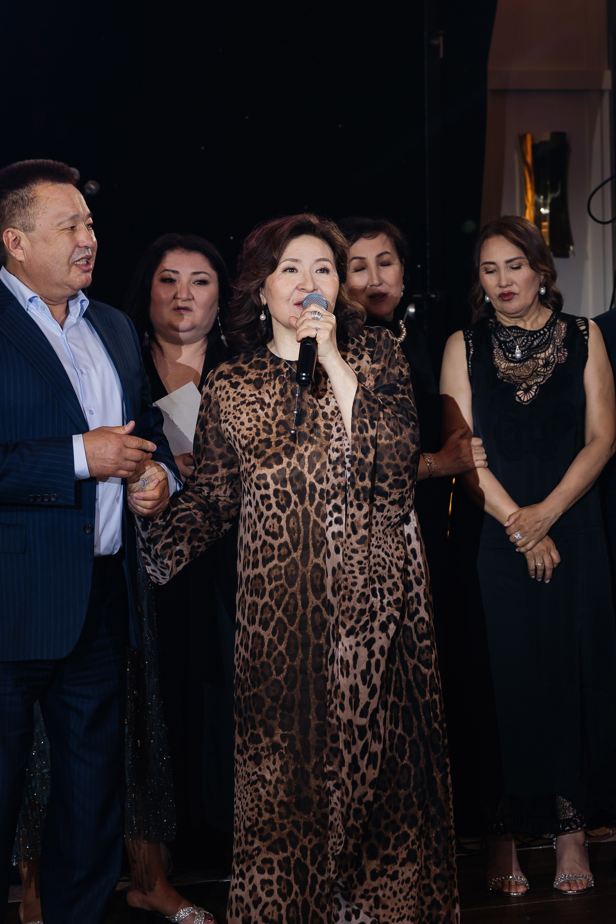 Alina Uzatu. Профессиональный фотограф в городе Астана/Алматы Даурен Сембаев