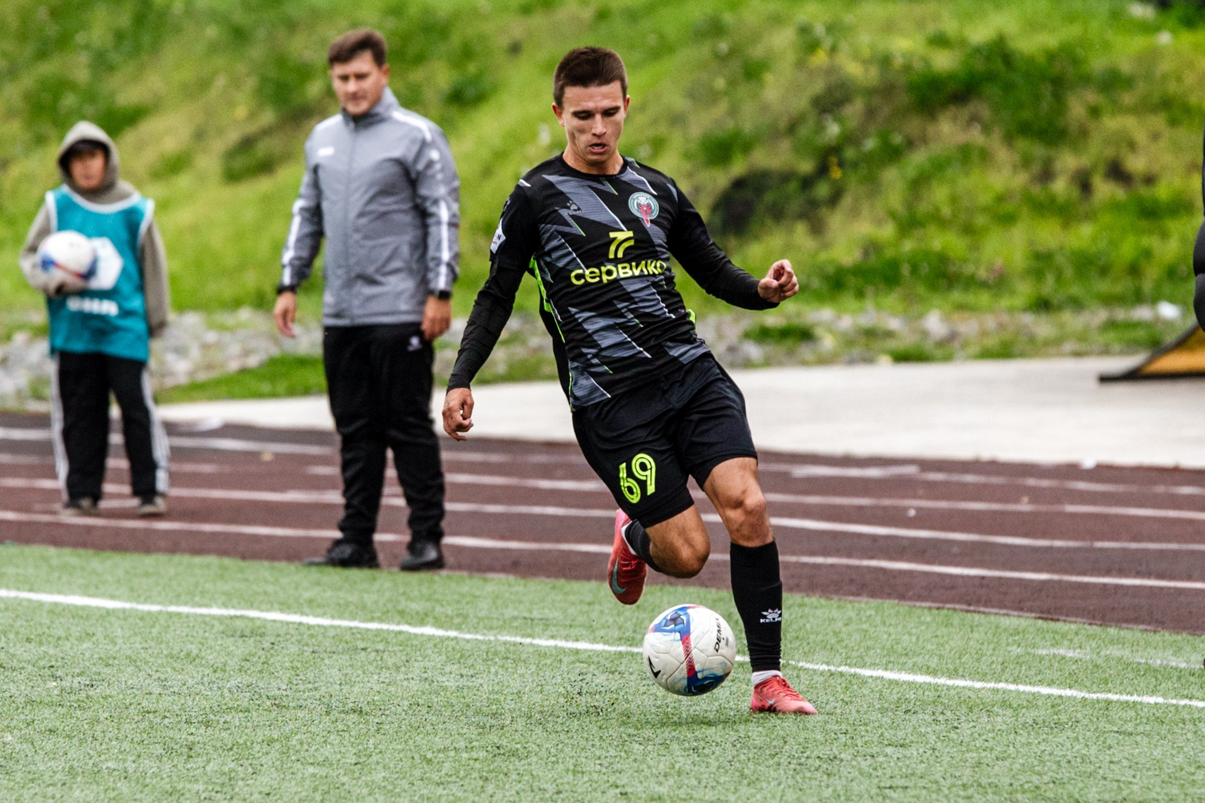 Первенство России по футболу LEON-Вторая лига Б | ФК Иркутск — Космос (Долгопрудный) | 14.09.25. Фотограф в Иркутске Евгения Айвазова