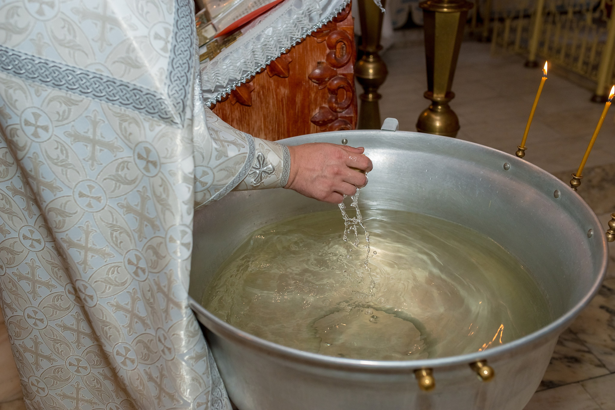 Крещение в Тропарёво. Фотограф Владимир Артамонов