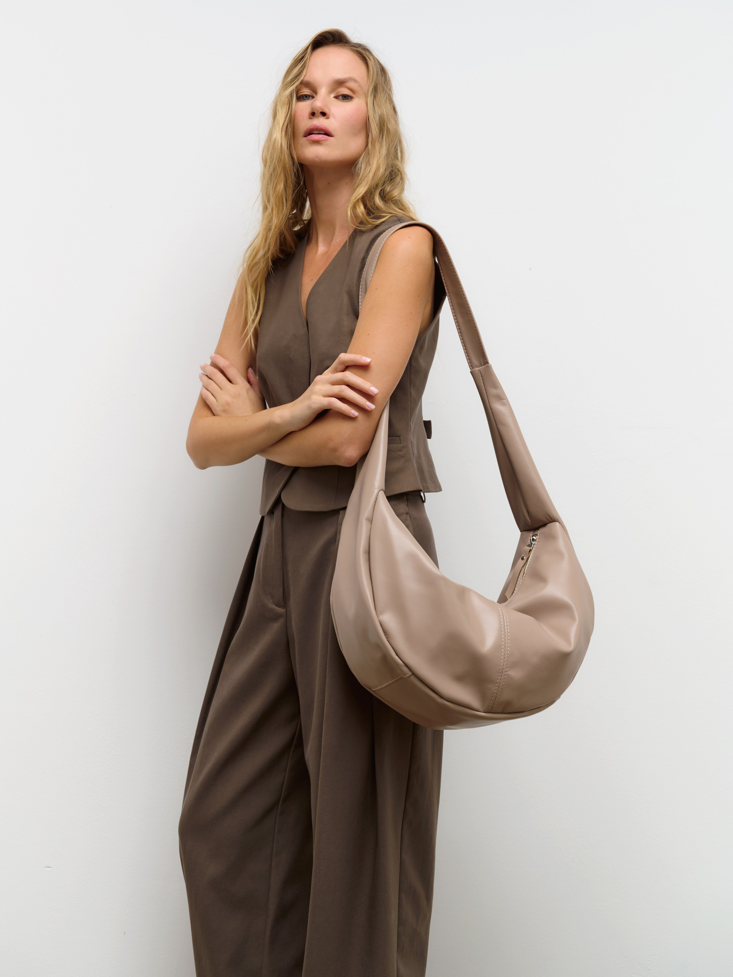 Каталог для бренда SHERWD. Fashion фотограф в Москве Ксения Чупрунова