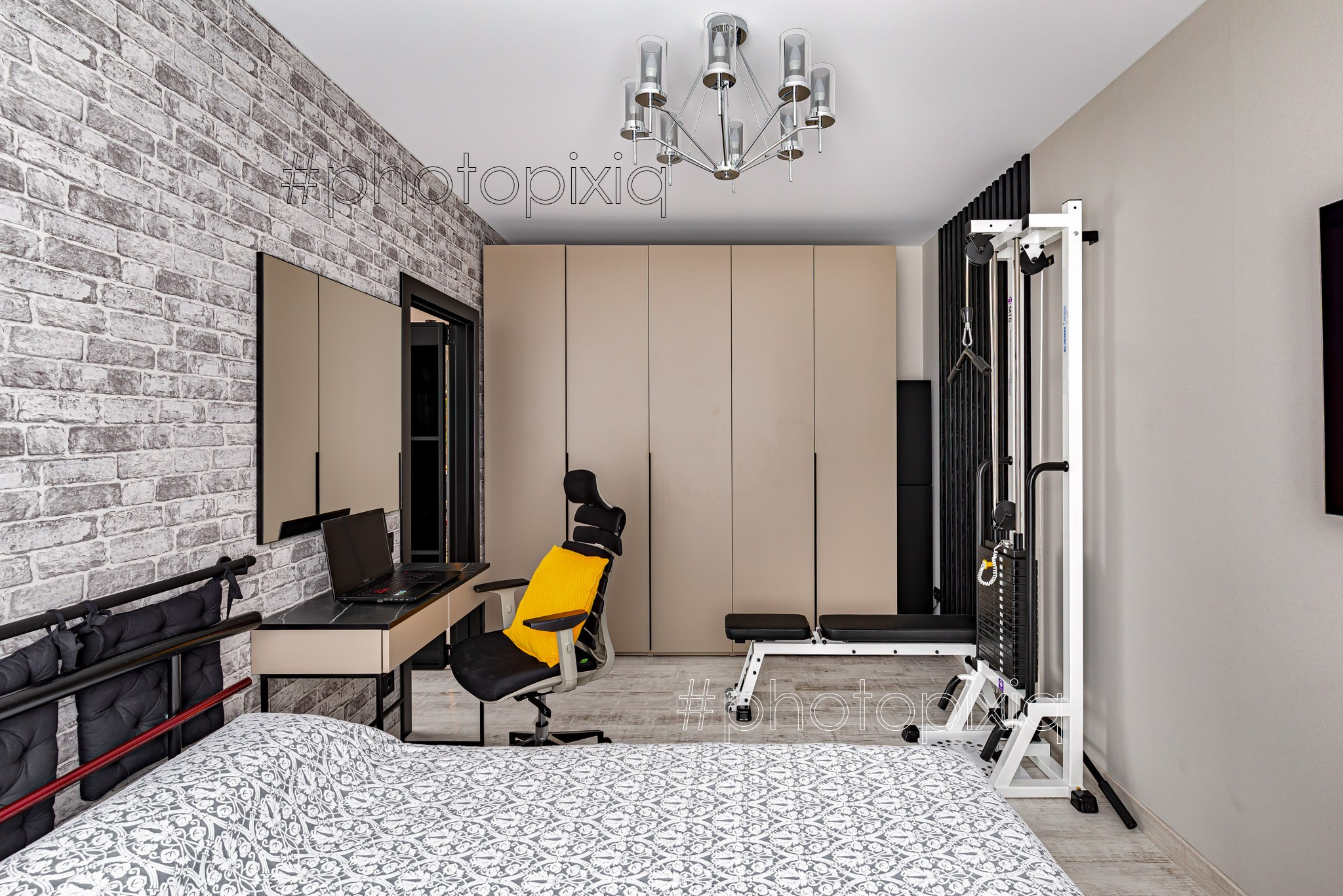 Интерьерный фотограф Кузнецов Сергей — квартира евротрешка фото для продажи в посёлке САМПО