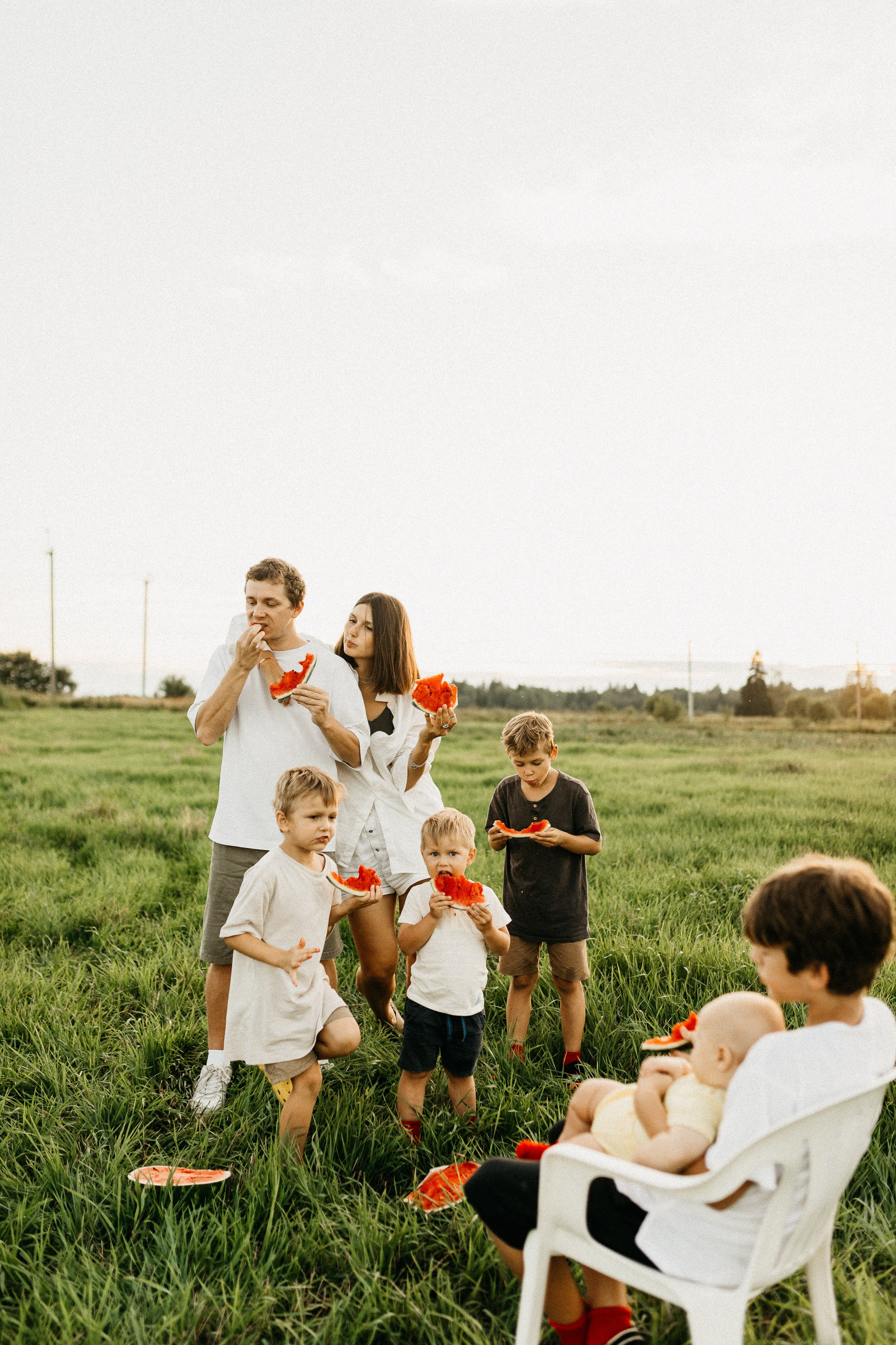 Фотосессия с красными мячами. Семейный фотограф Маша Тимофеева | Москва
