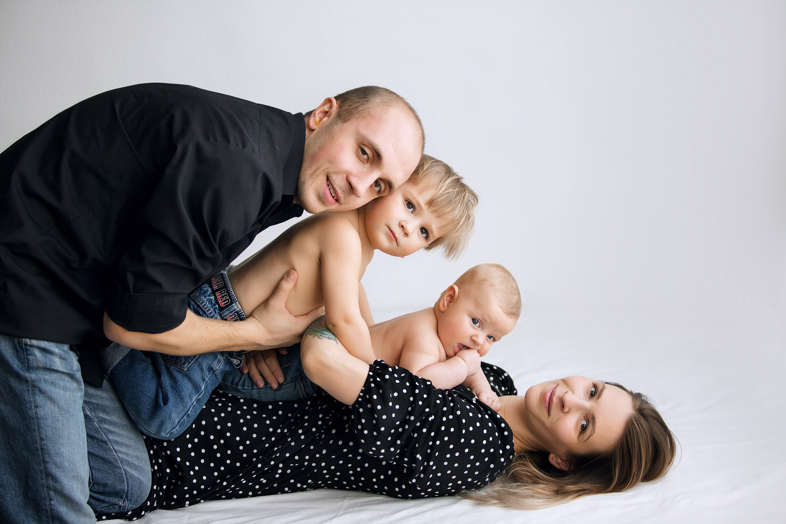 НИЛ и ЛЕОН. Фотограф новорожденных Оксана Полевская