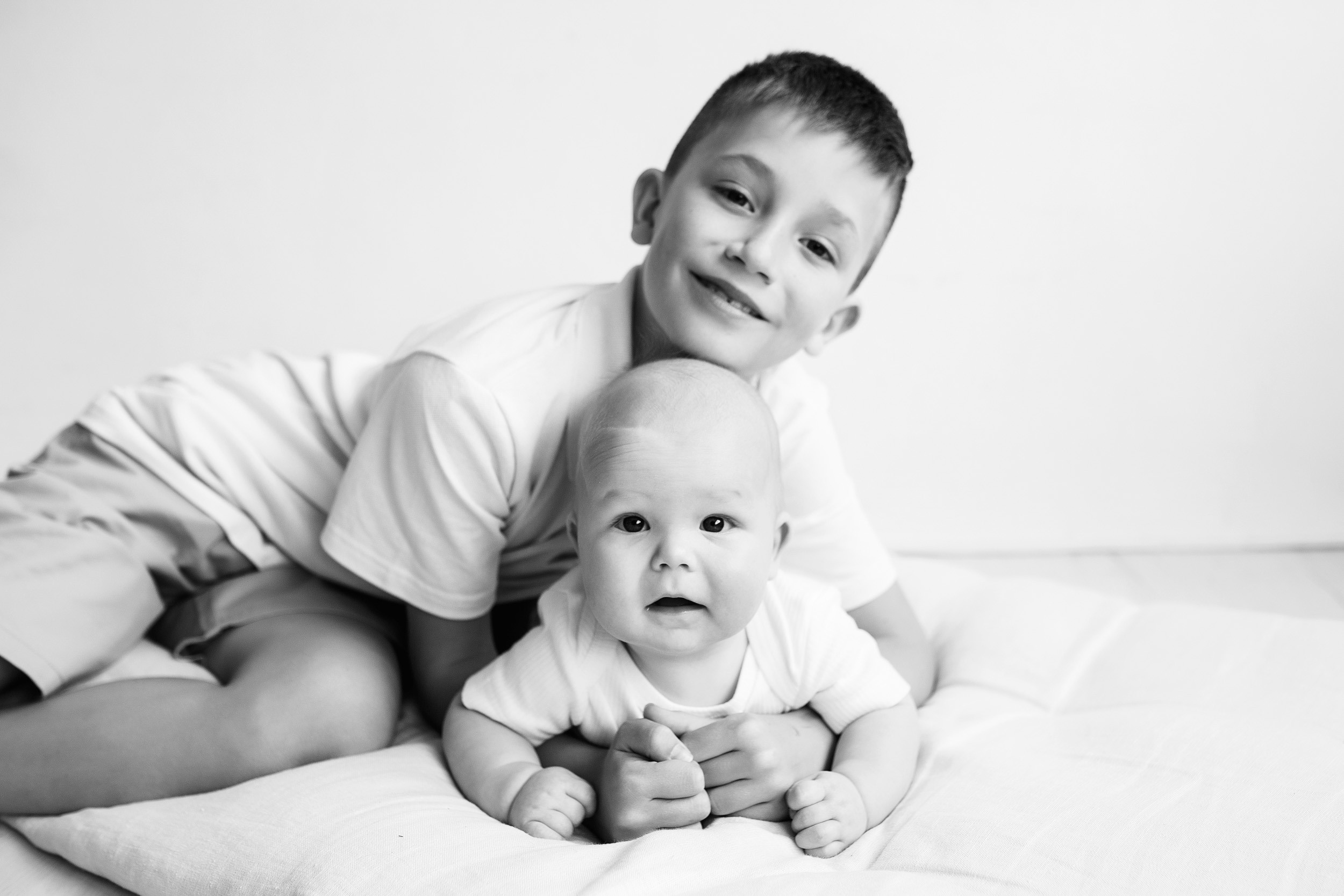 МЛАДЕНЦЫ СЕМЬЯ студия. Фотограф новорожденных Оксана Полевская