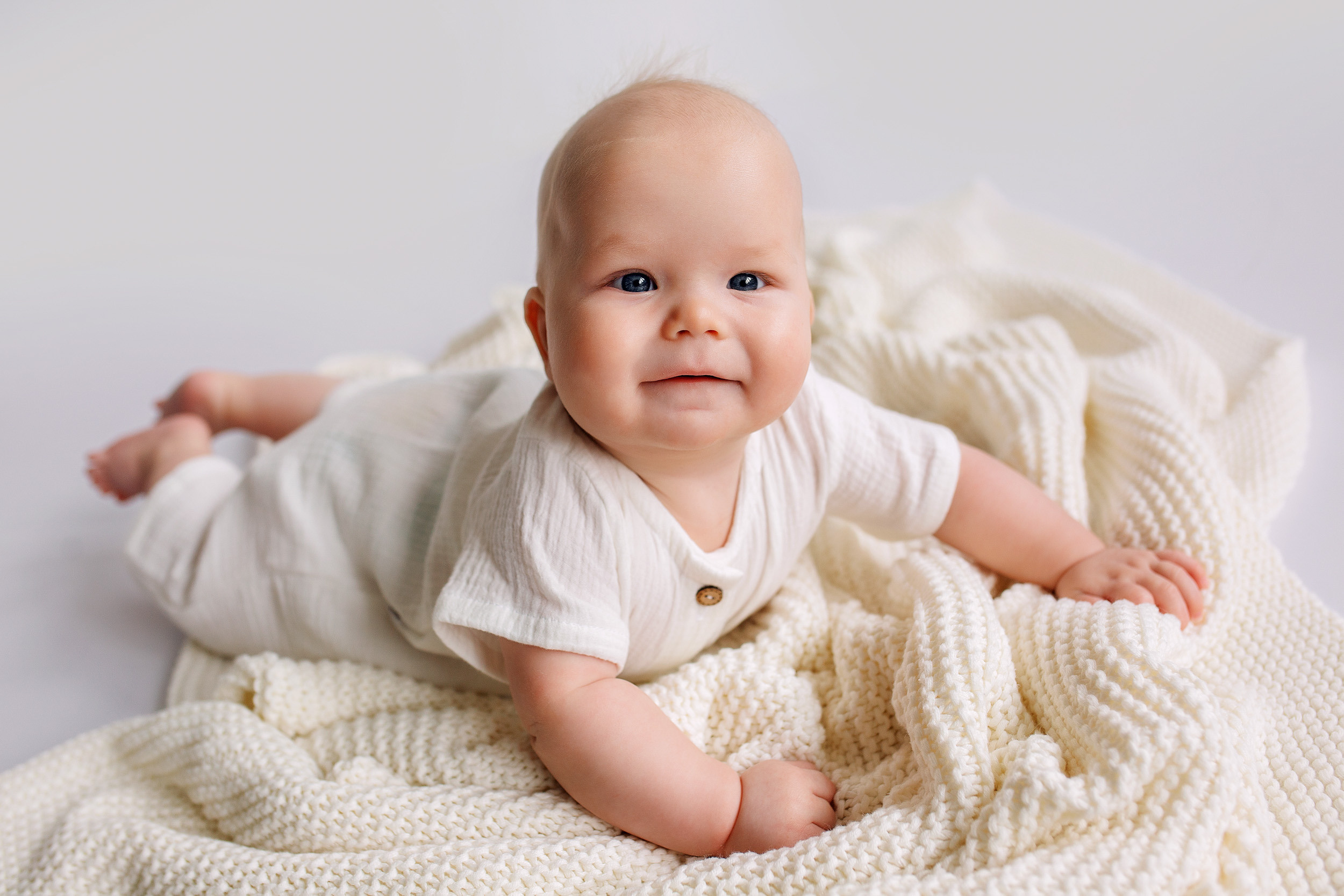 МЛАДЕНЦЫ СЕМЬЯ студия. Фотограф новорожденных Оксана Полевская