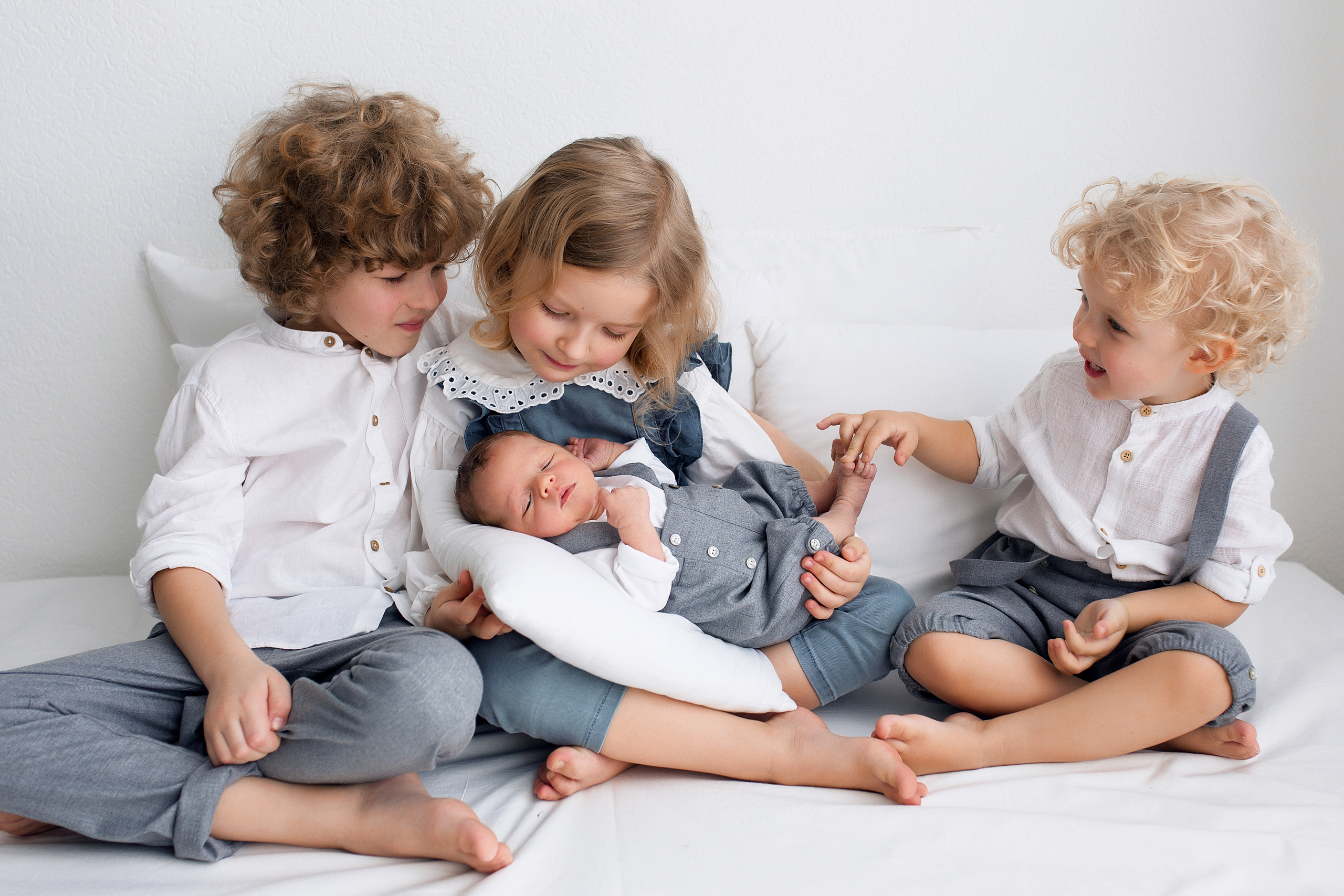 НЬЮБОРН LIFE студия. Фотограф новорожденных Оксана Полевская