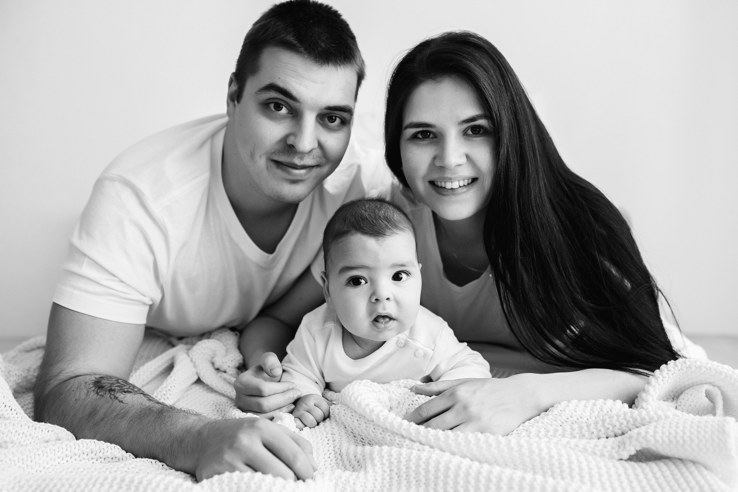 МЛАДЕНЦЫ СЕМЬЯ студия. Фотограф новорожденных Оксана Полевская