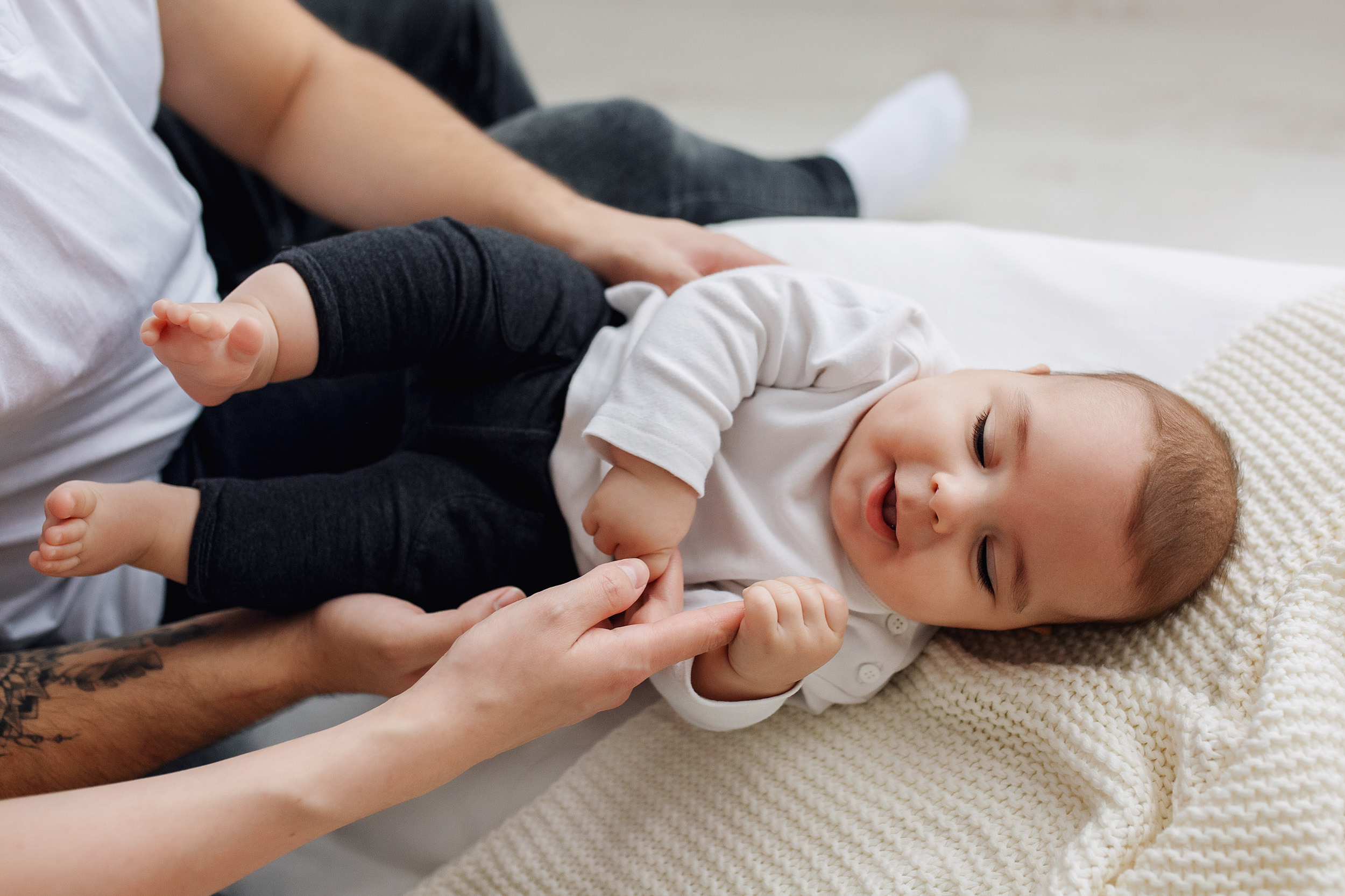 МЛАДЕНЦЫ СЕМЬЯ студия. Фотограф новорожденных Оксана Полевская