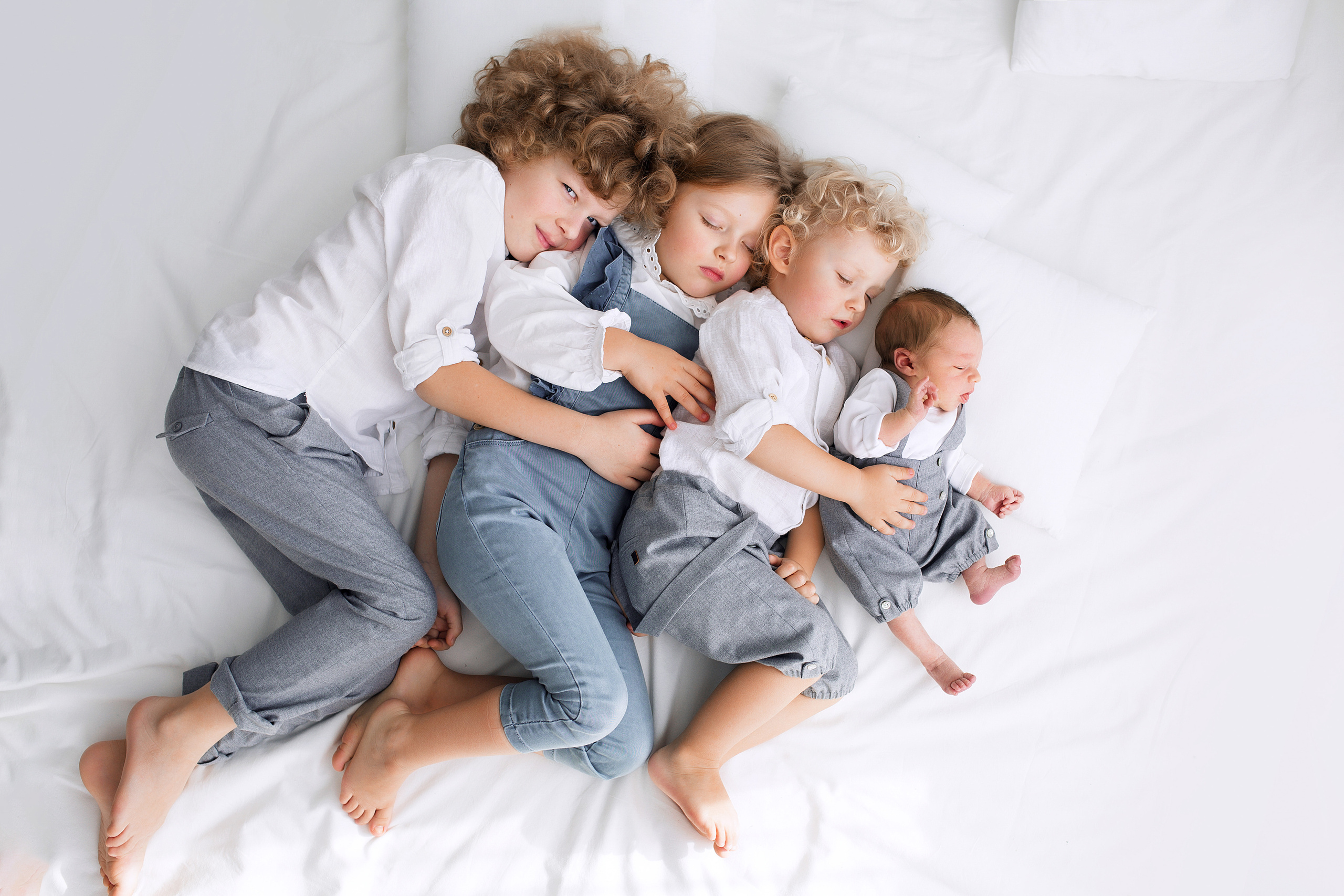 НЬЮБОРН LIFE студия. Фотограф новорожденных Оксана Полевская