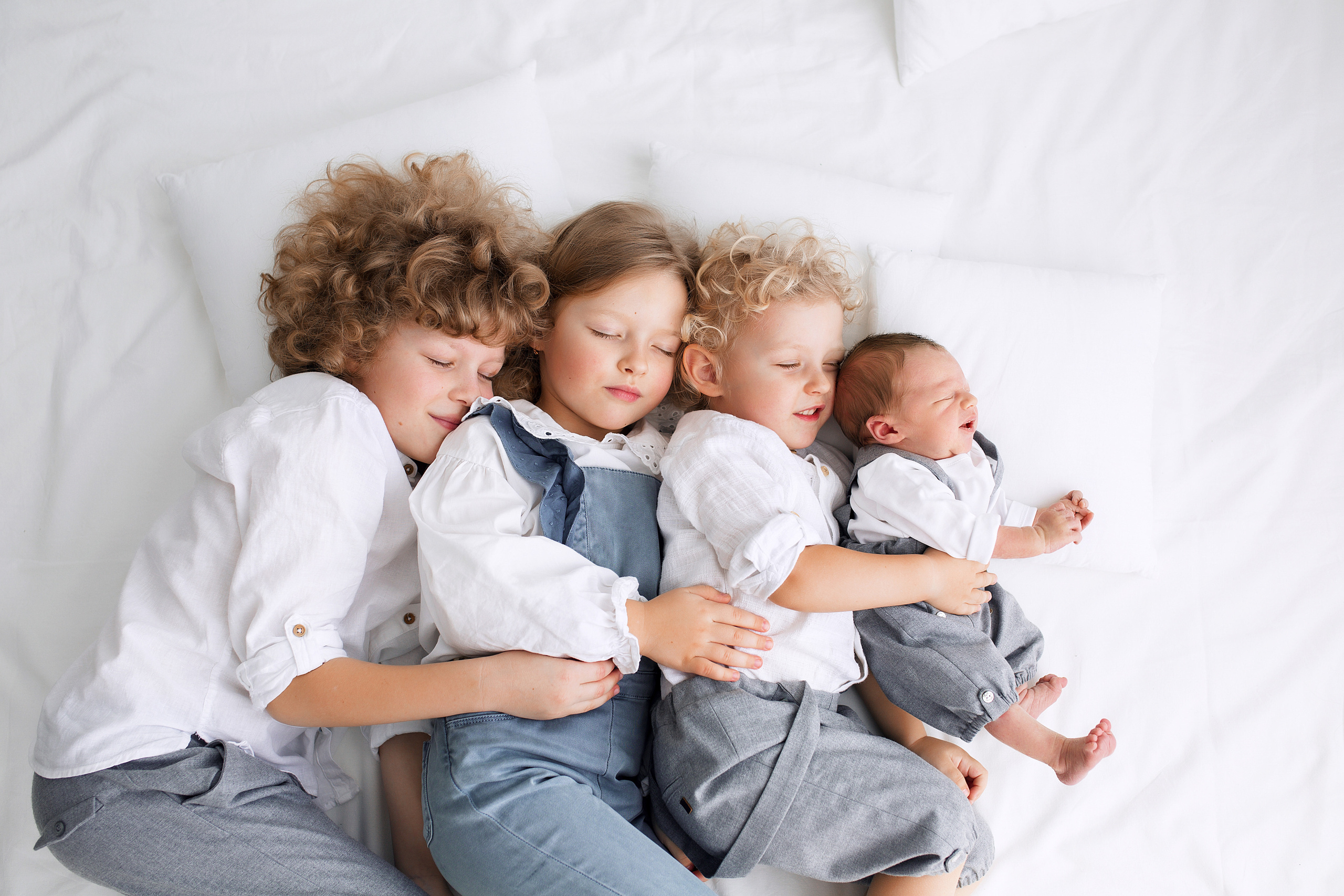 НЬЮБОРН LIFE студия. Фотограф новорожденных Оксана Полевская