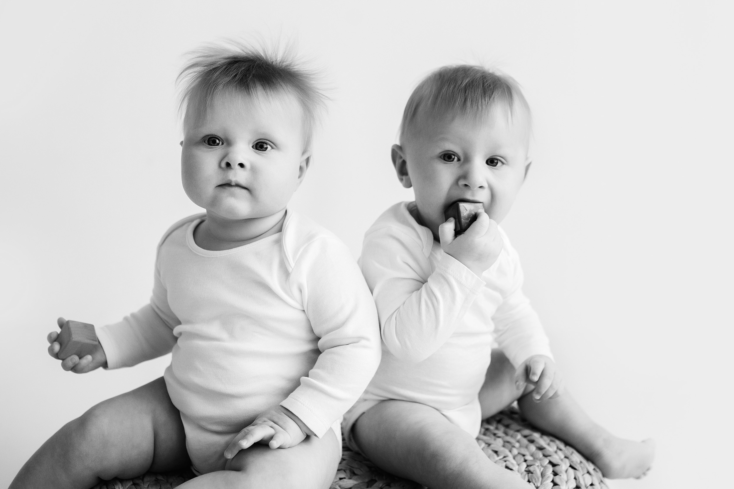 ЕВА и ВАНЯ. Фотограф новорожденных Оксана Полевская