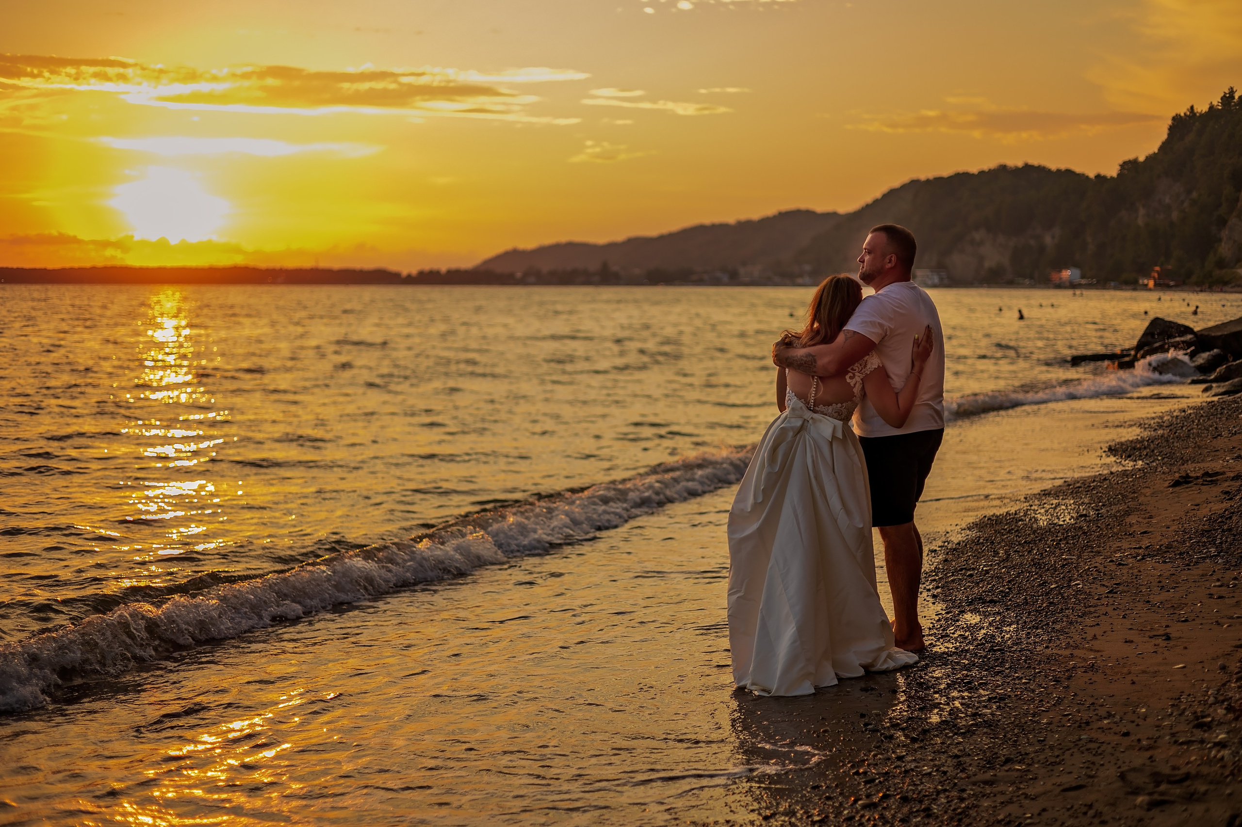 Свадебная фотоистория. Свадебный и семейный фотограф в Абхазии Эля Цишба
