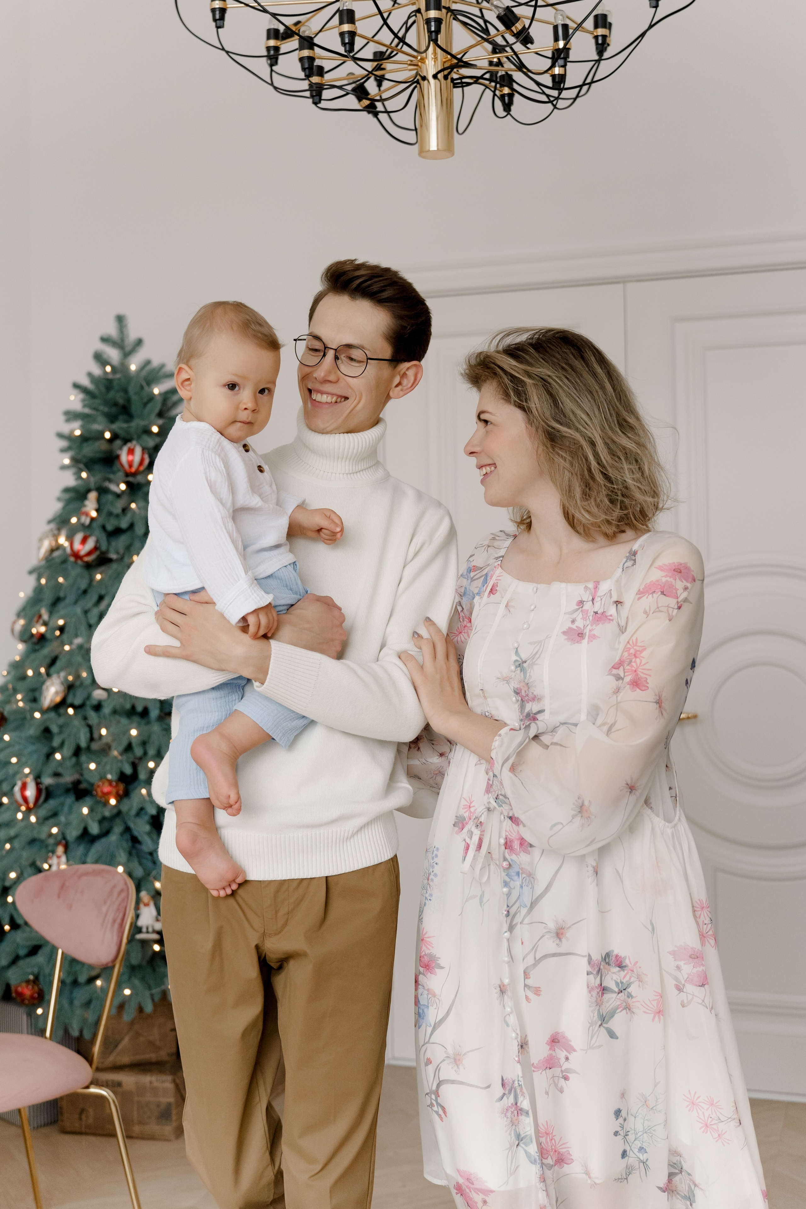 Новогодняя съемка, для семьи Пахомовых, в Астрахани, фотостудия Линза, фотограф Александр Сысоев