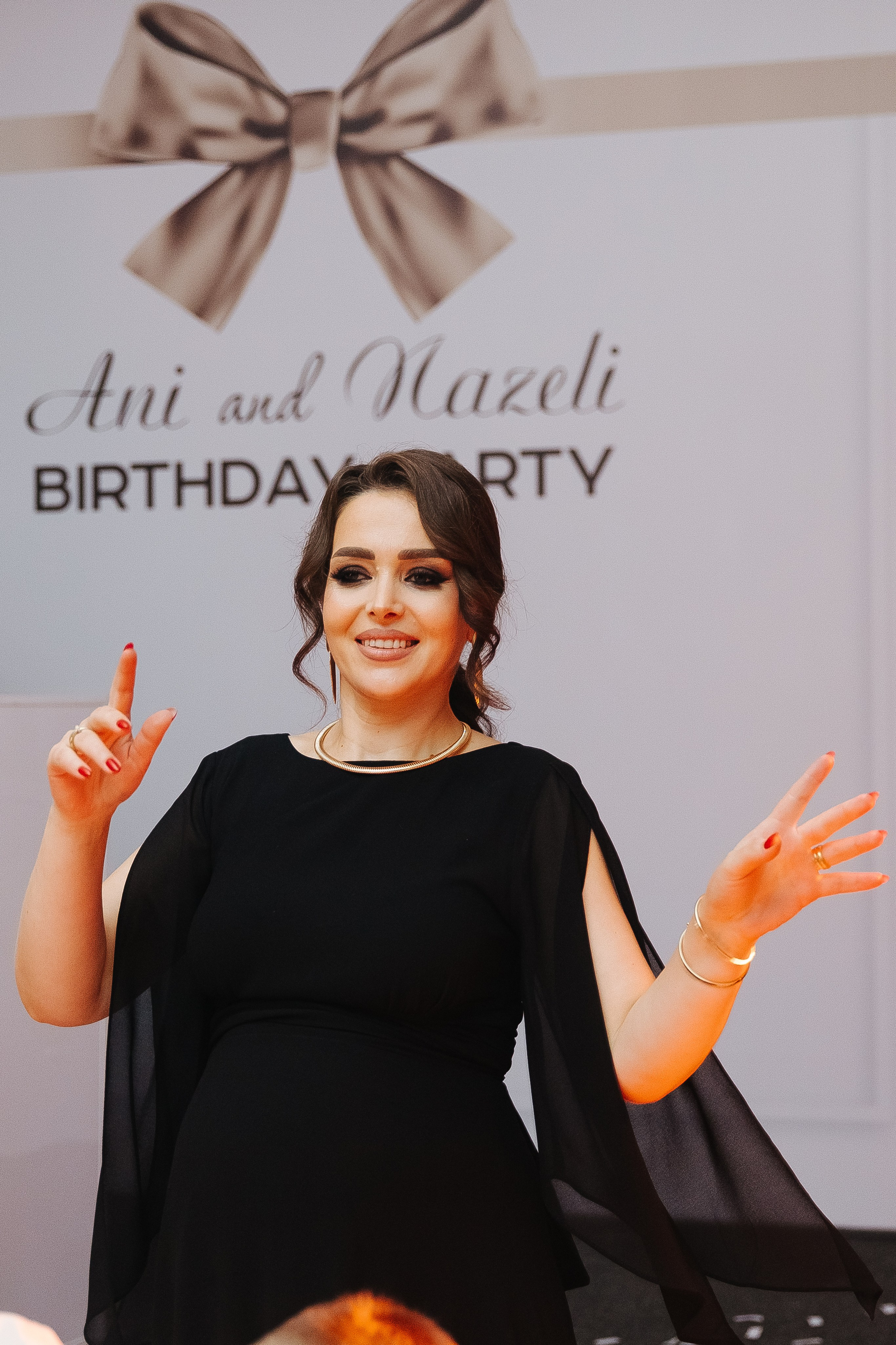 Ани и Назели. 35&5 День рождения, «Янтарь». Фотограф в Красноярске Надежда Воскресенская