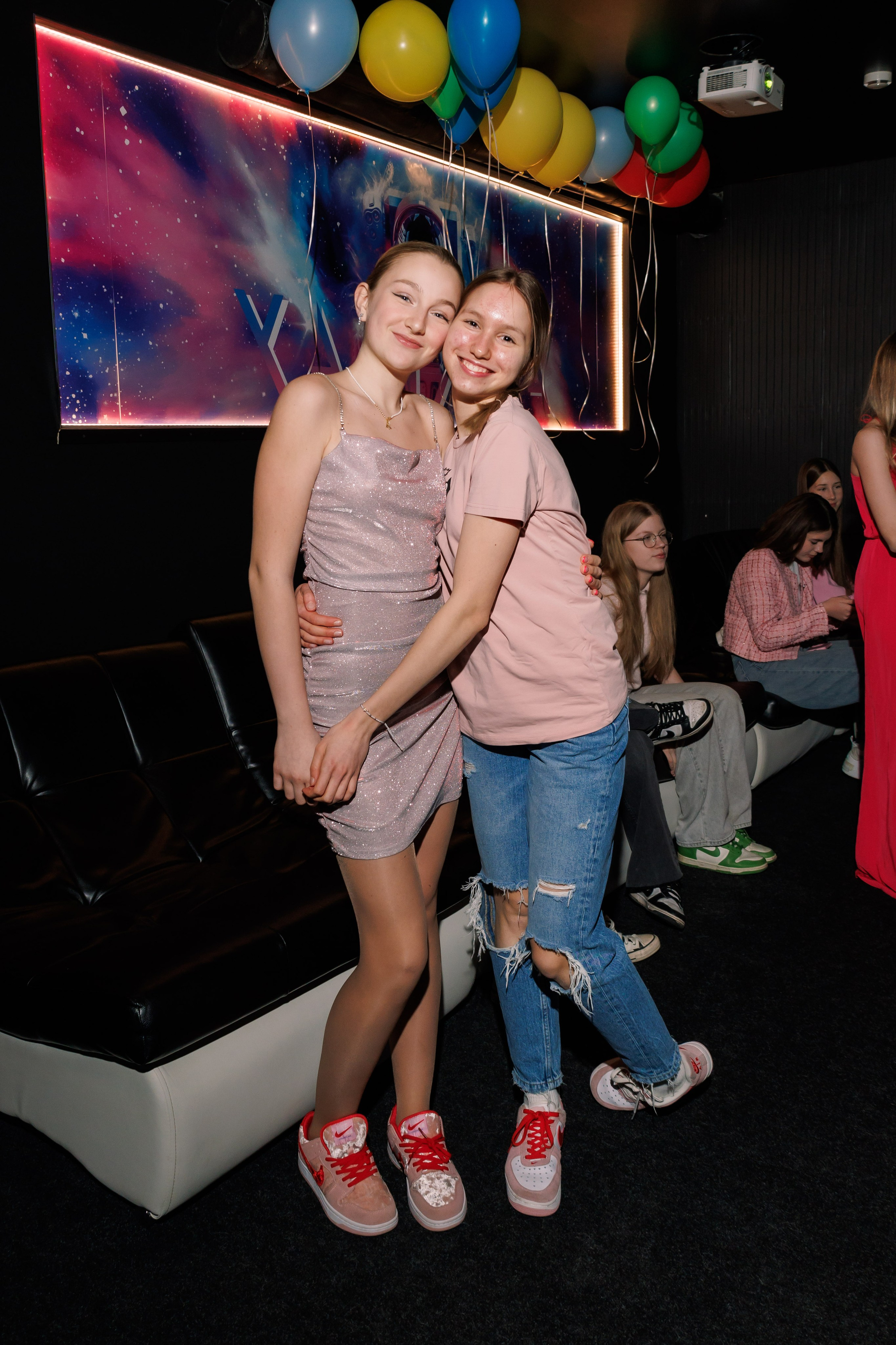 День Рождения в караоке. Фотограф в Москве Дмитрий Емельянов