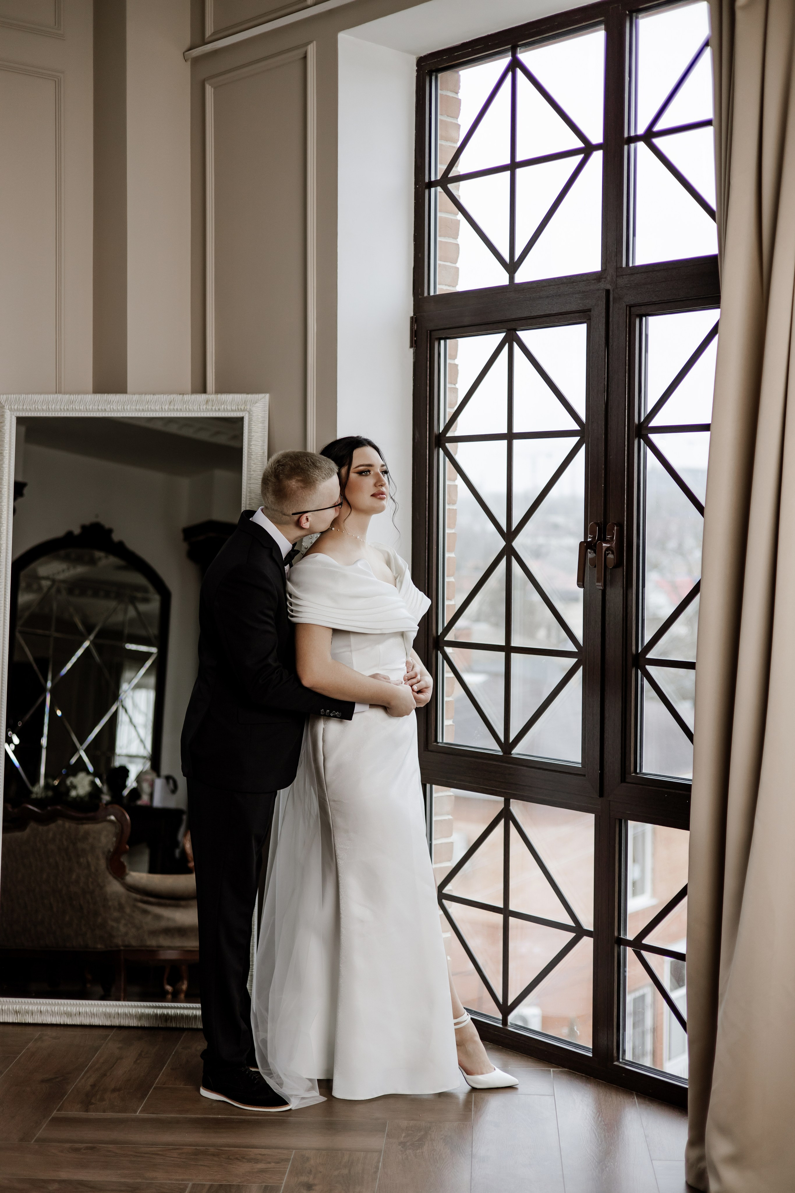 Студия, ЗАГС и банкет. Свадебный и семейный фотограф Ростова-на-Дону Ирина Бондарева