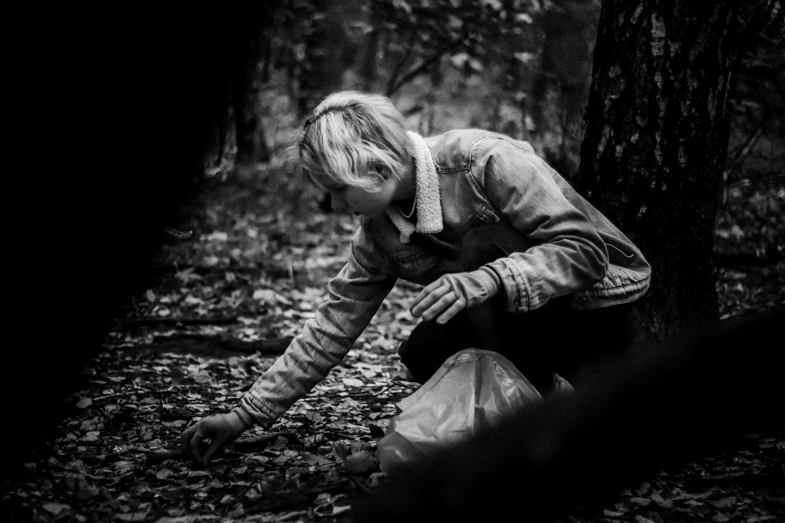 Cleaning the forest with Arshak Makichyan, September 2021. Photographer in Israel Alice Milchin
