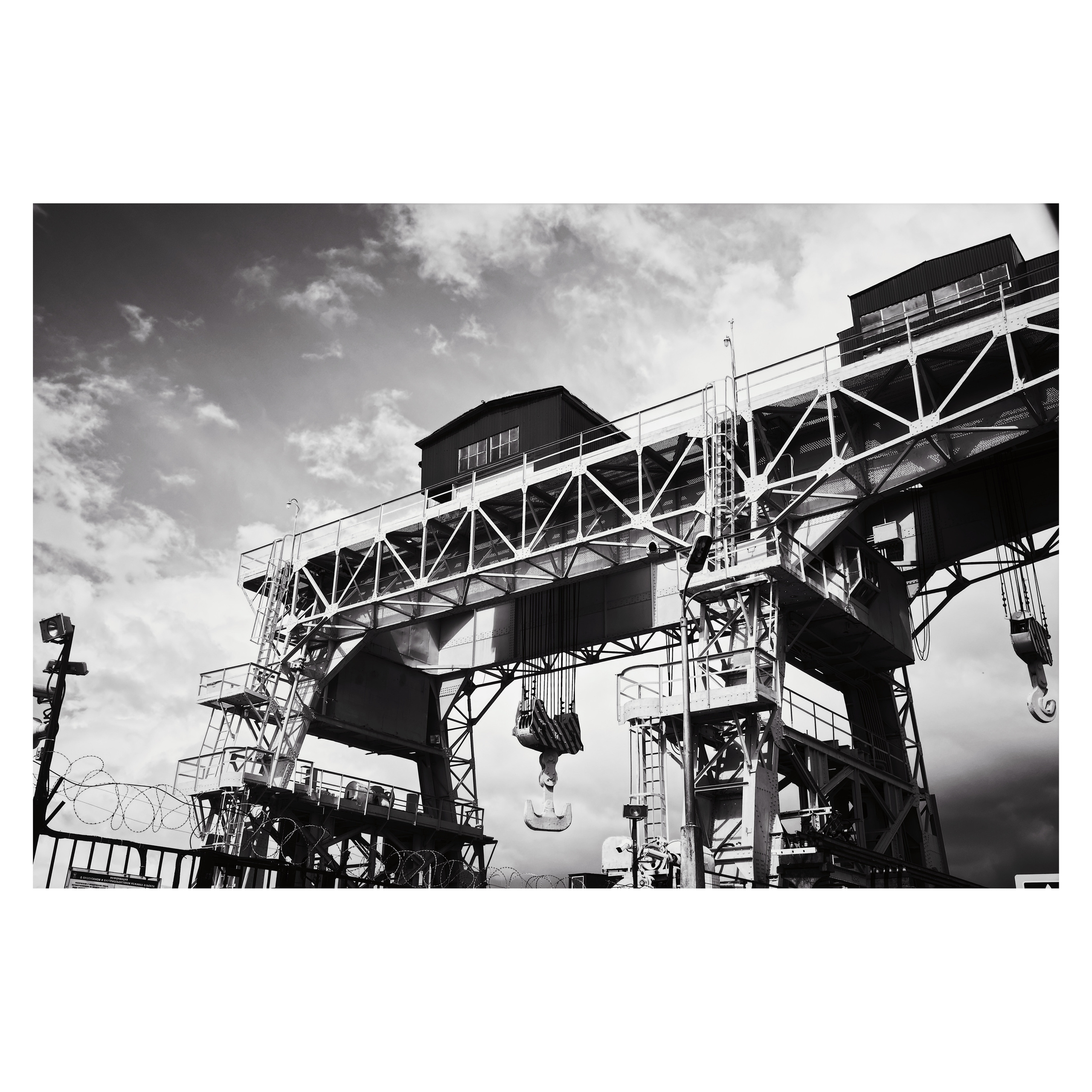 DMITLAG: Memorial, May-June 2022. Photographer in Israel Alice Milchin