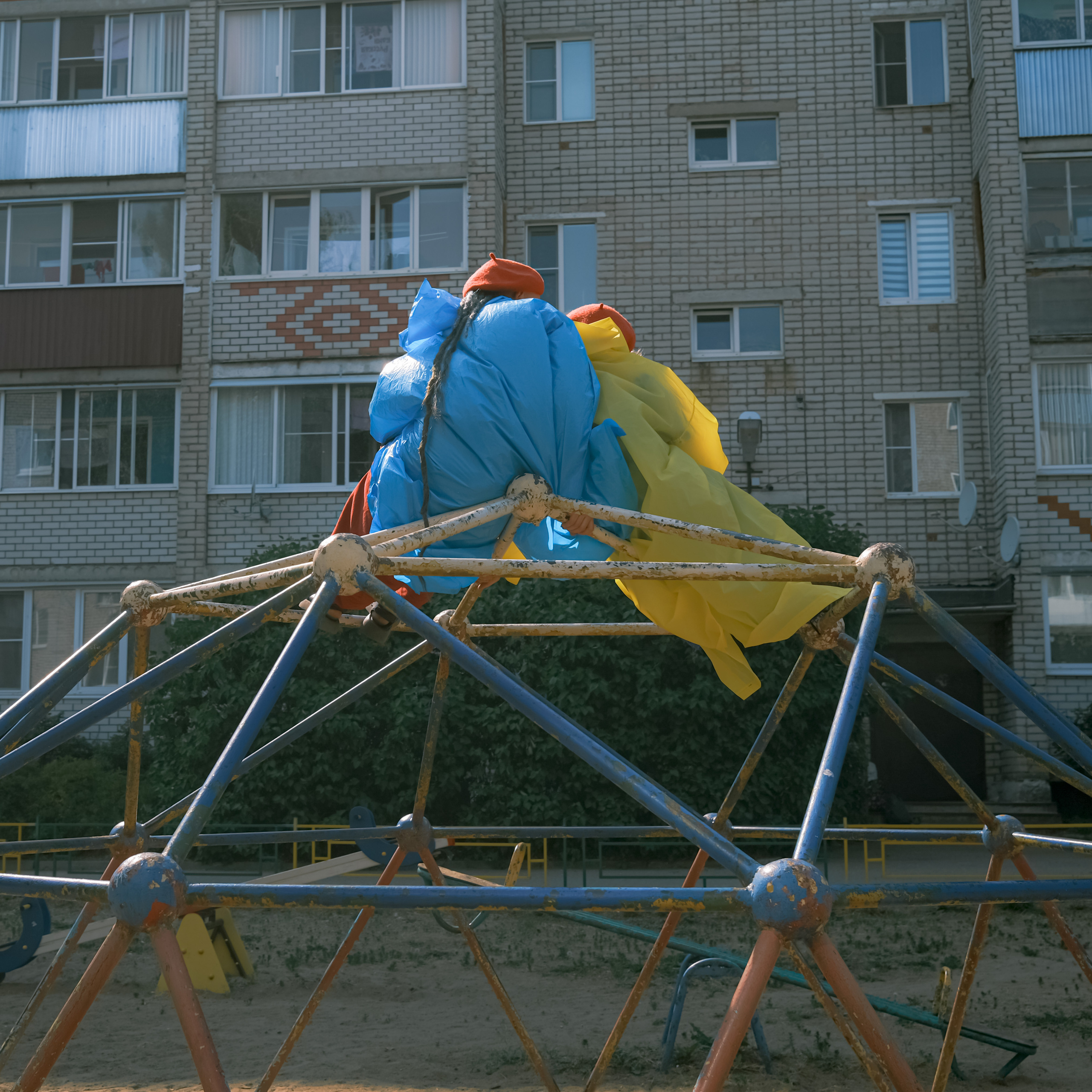 Maya and Serezha, July 2022. Photographer in Israel Alice Milchin