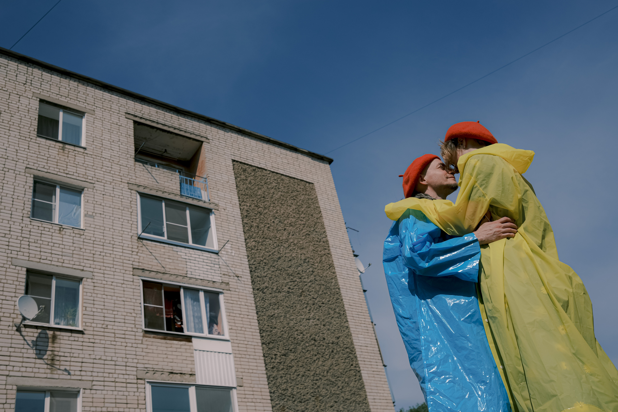 Maya and Serezha, July 2022. Photographer in Israel Alice Milchin