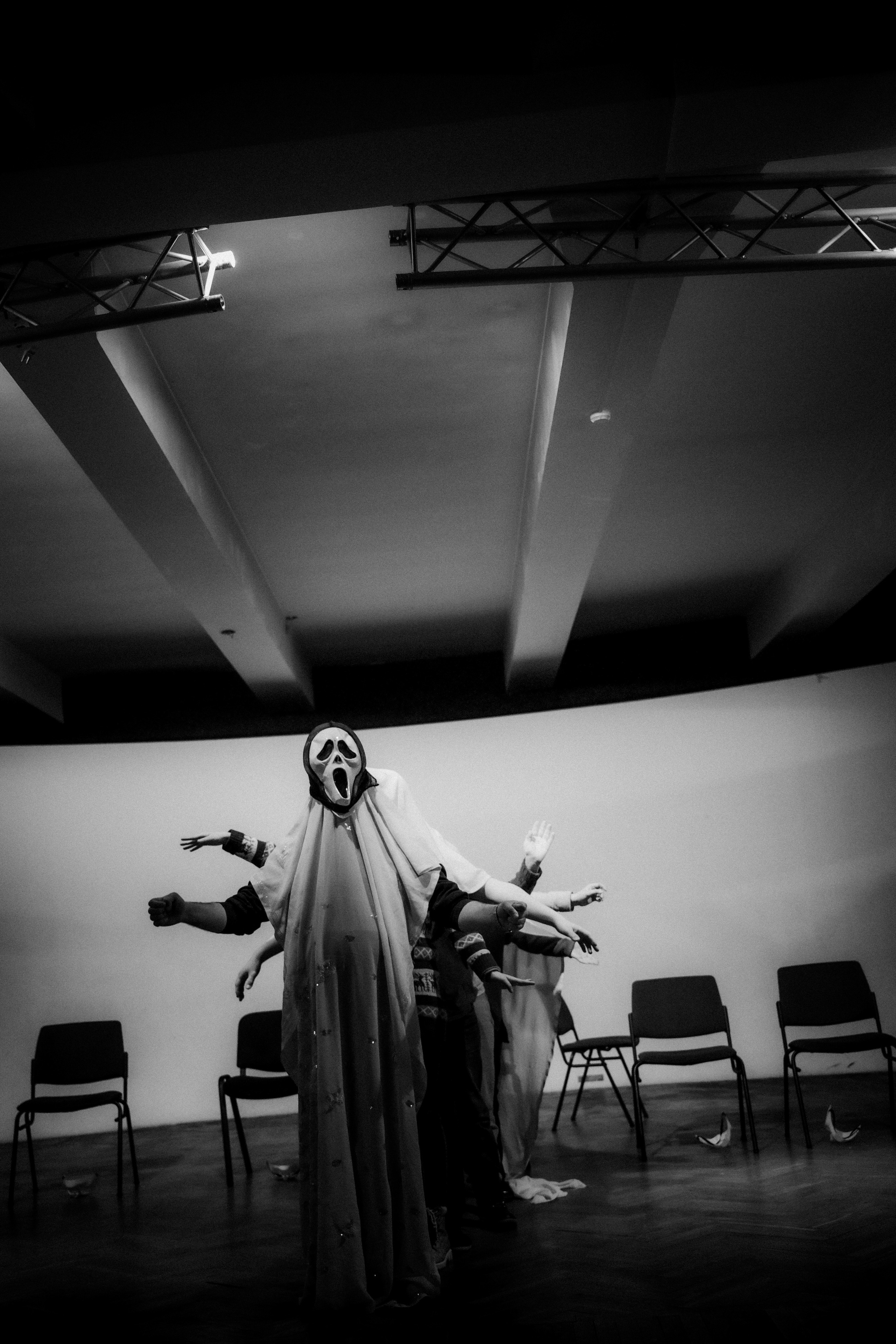 Theater of the Simple-Hearted, March 2022. Photographer in Israel Alice Milchin