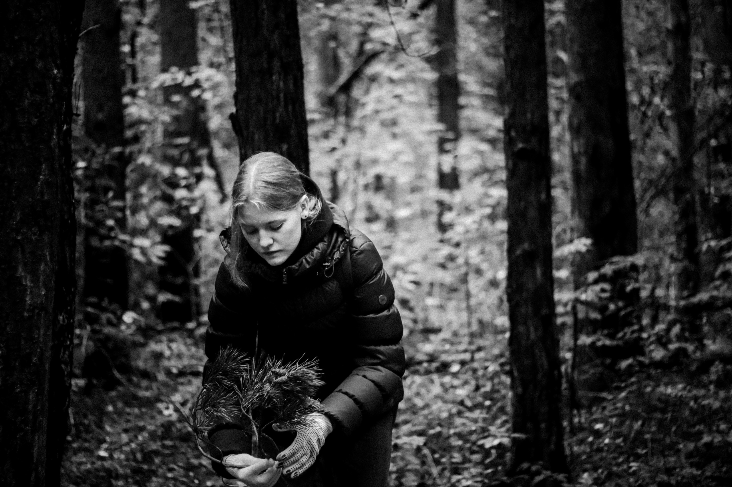Cleaning the forest with Arshak Makichyan, September 2021. Photographer in Israel Alice Milchin