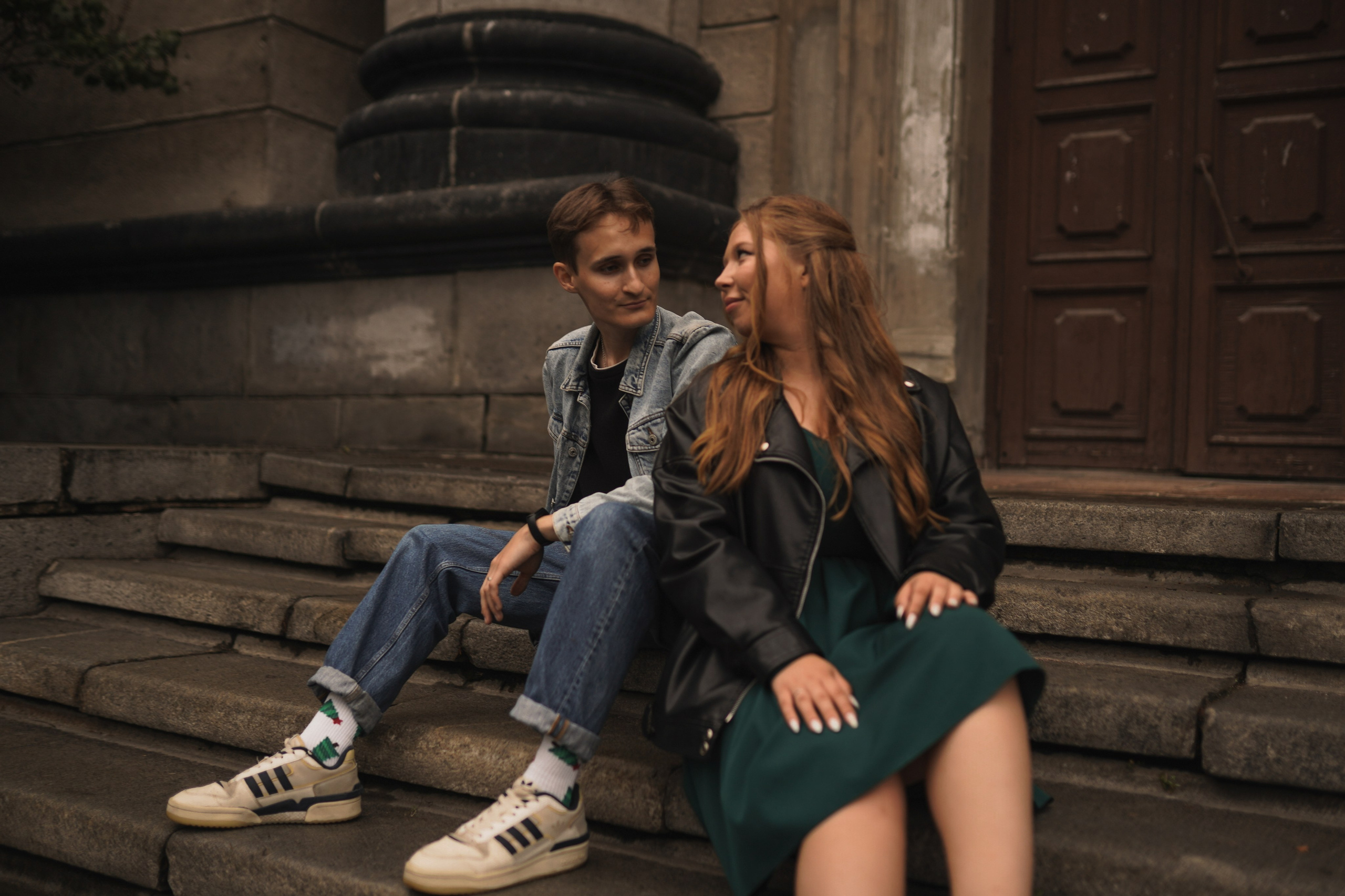 За малиновым солнцем