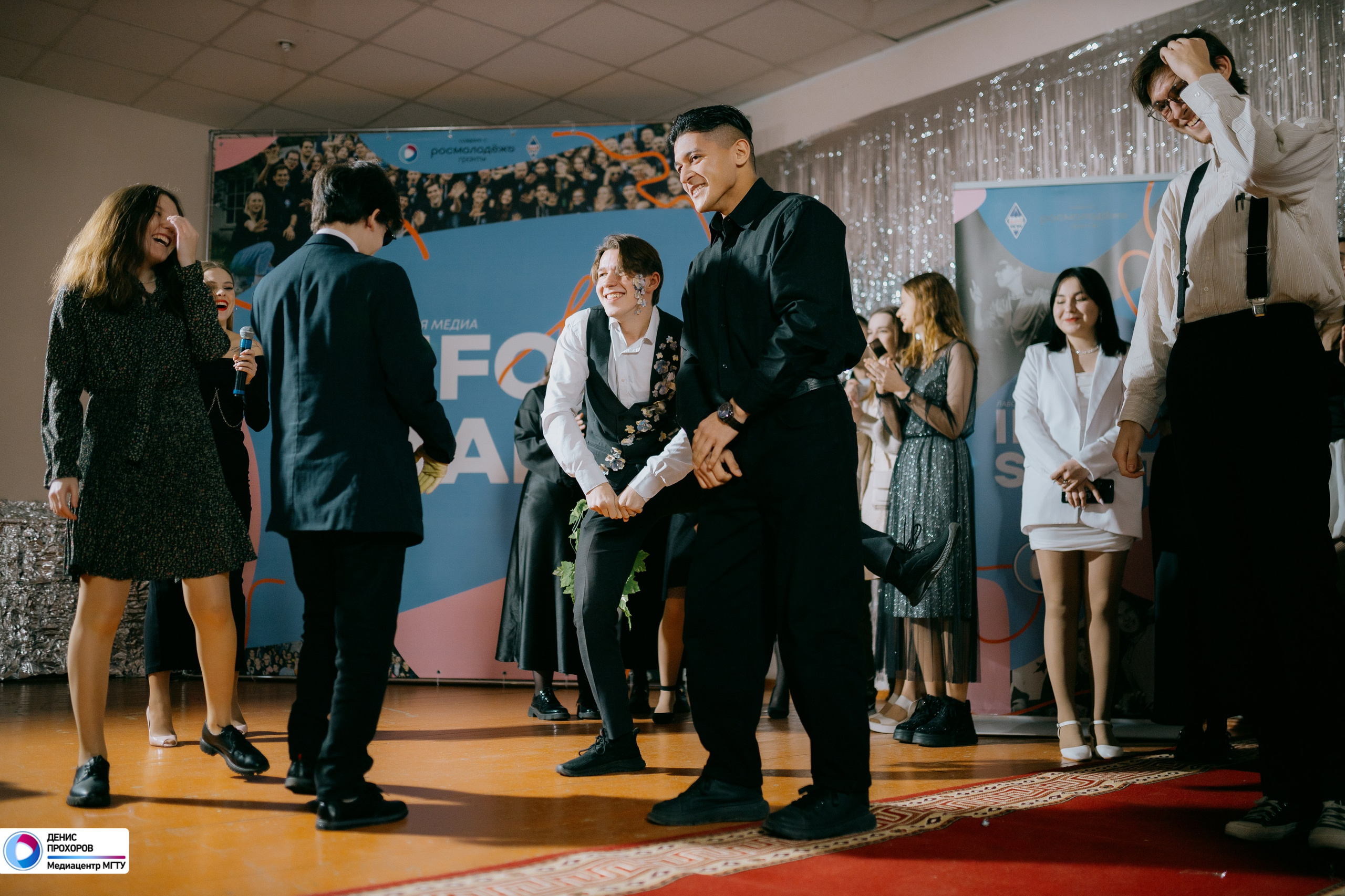 Квартирник «Мет-Гала-Медиа» // 29.11.2024. Денис Прохоров Фотограф в г. Магнитогорск