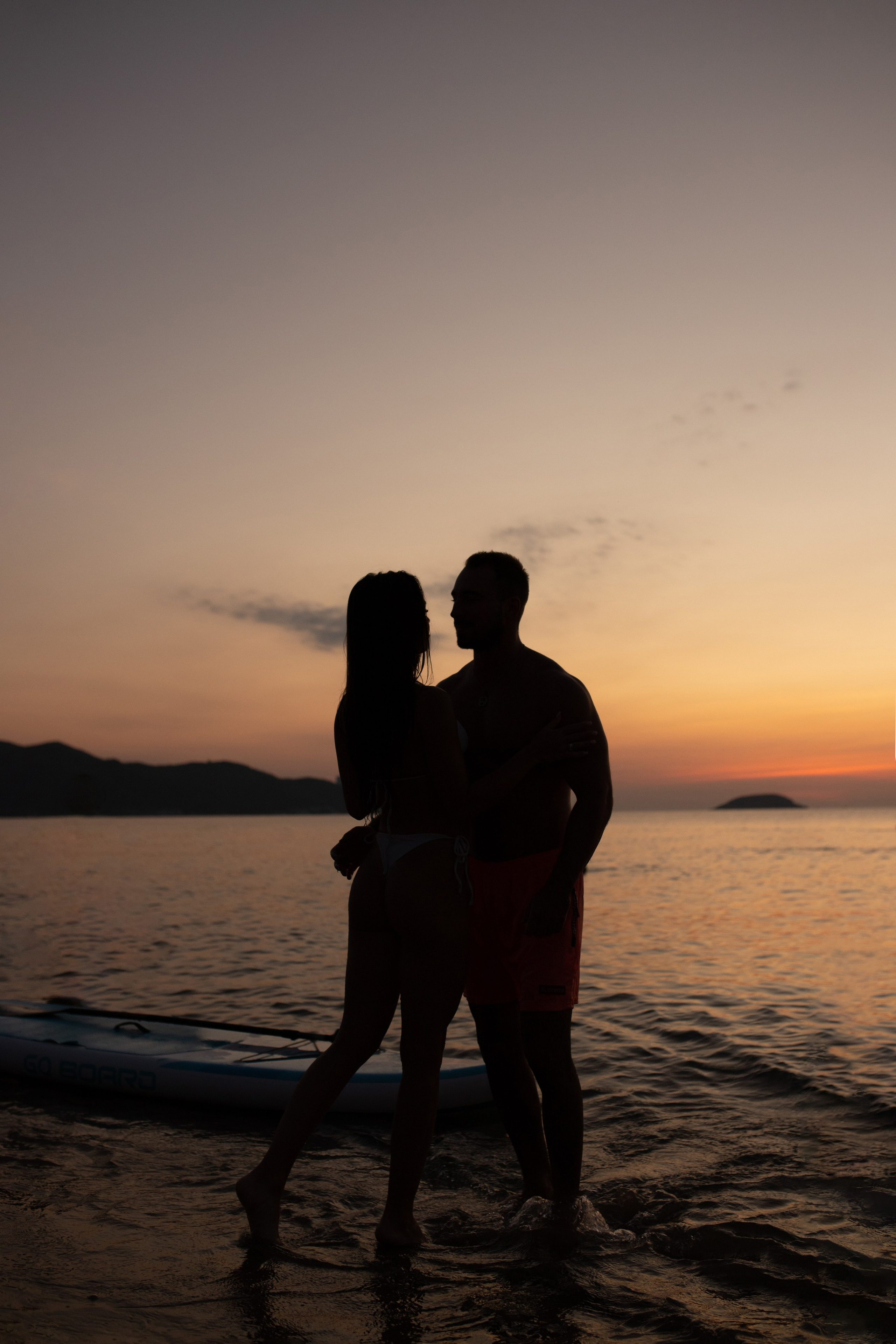 Рассветная прогулка на сапах Ярослав и Анастасия. Главная