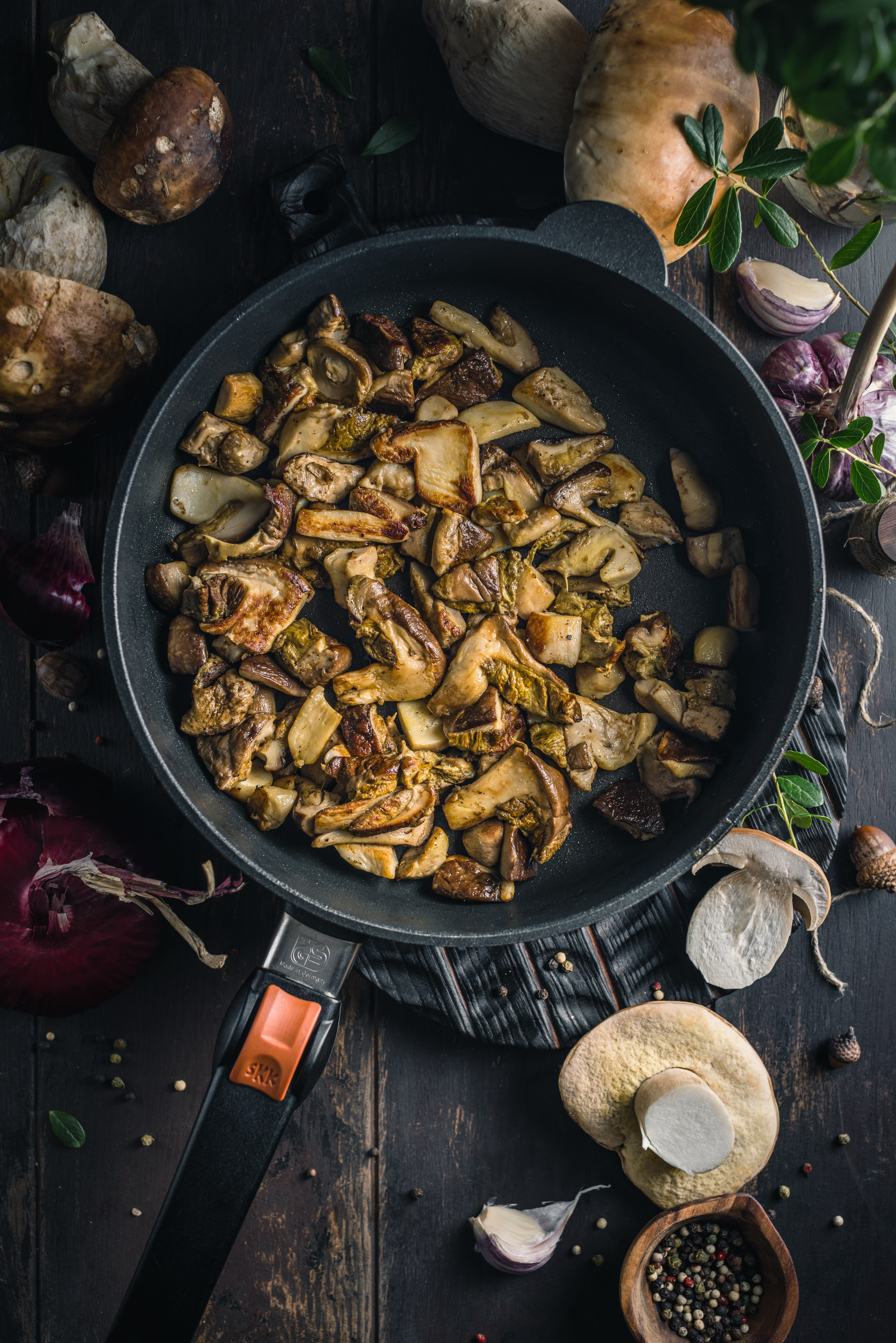 Белые грибы заготовки. Foodie Stories (гастрономические истории) рекламная фуд-фотосъёмка, Москва