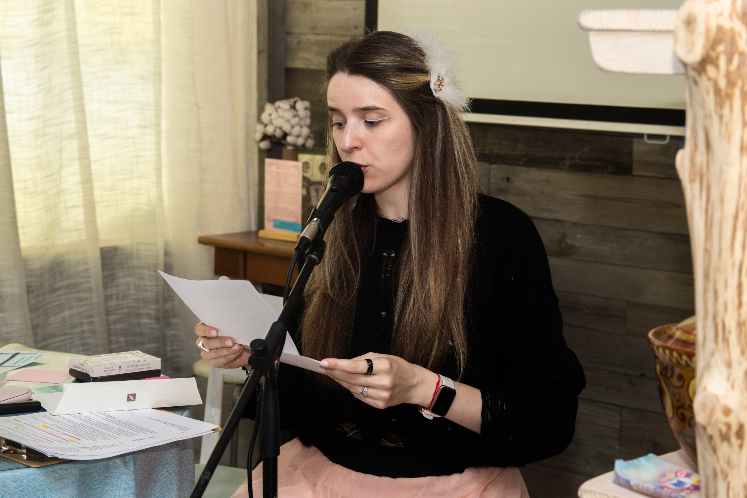 Творческий вечер автофикшн-книги Оли Черных «Абдоминально». Репортажный фотограф в Москве Legiodot