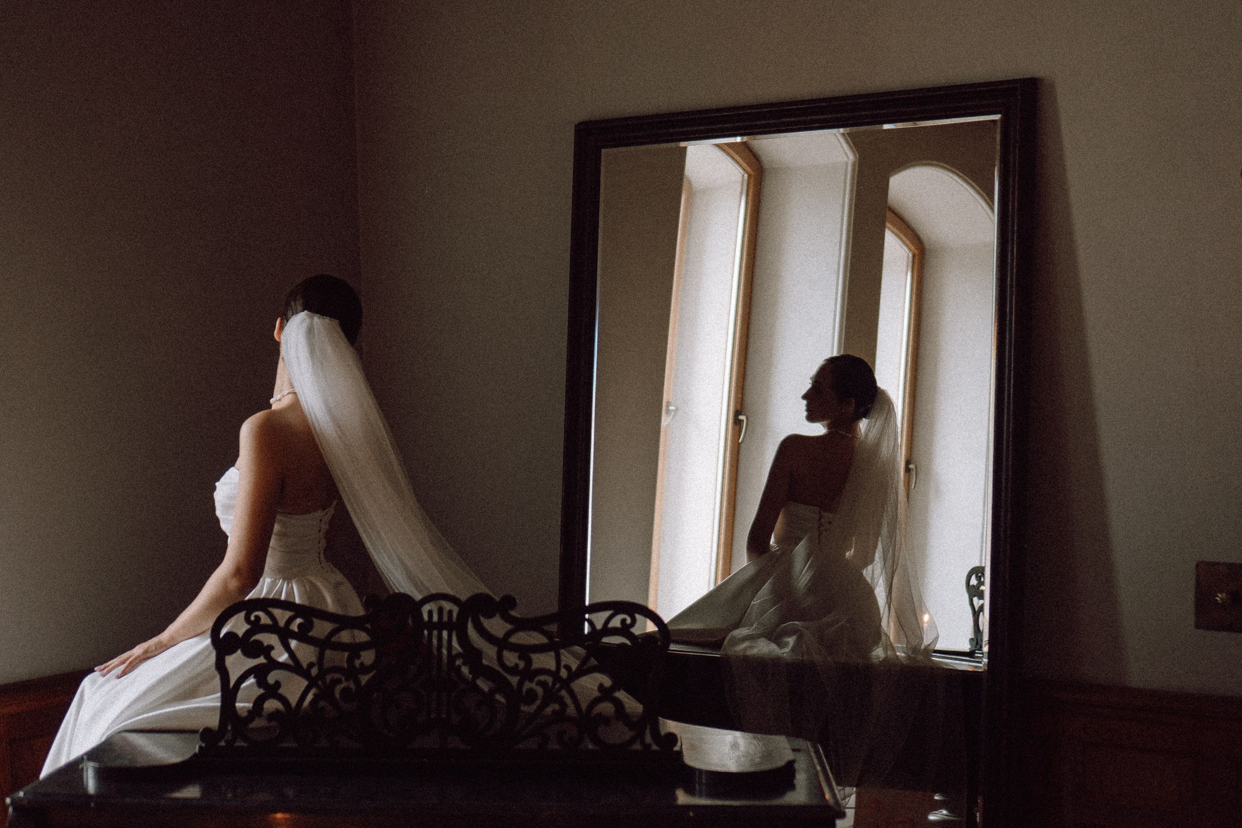 СВАДЕБНАЯ ПРОГУЛКА В САНТК-ПЕТЕРБУРГЕ (ИСАКИЕВСКИЙ СОБОР, ЗИМНЯЯ КАНАВКА, ЭРМИТАЖ И БОЛЬШАЯ МОРСКАЯ УЛИЦА). Профессиональный фотограф, Санкт-Петербург — Виктория Богомолова