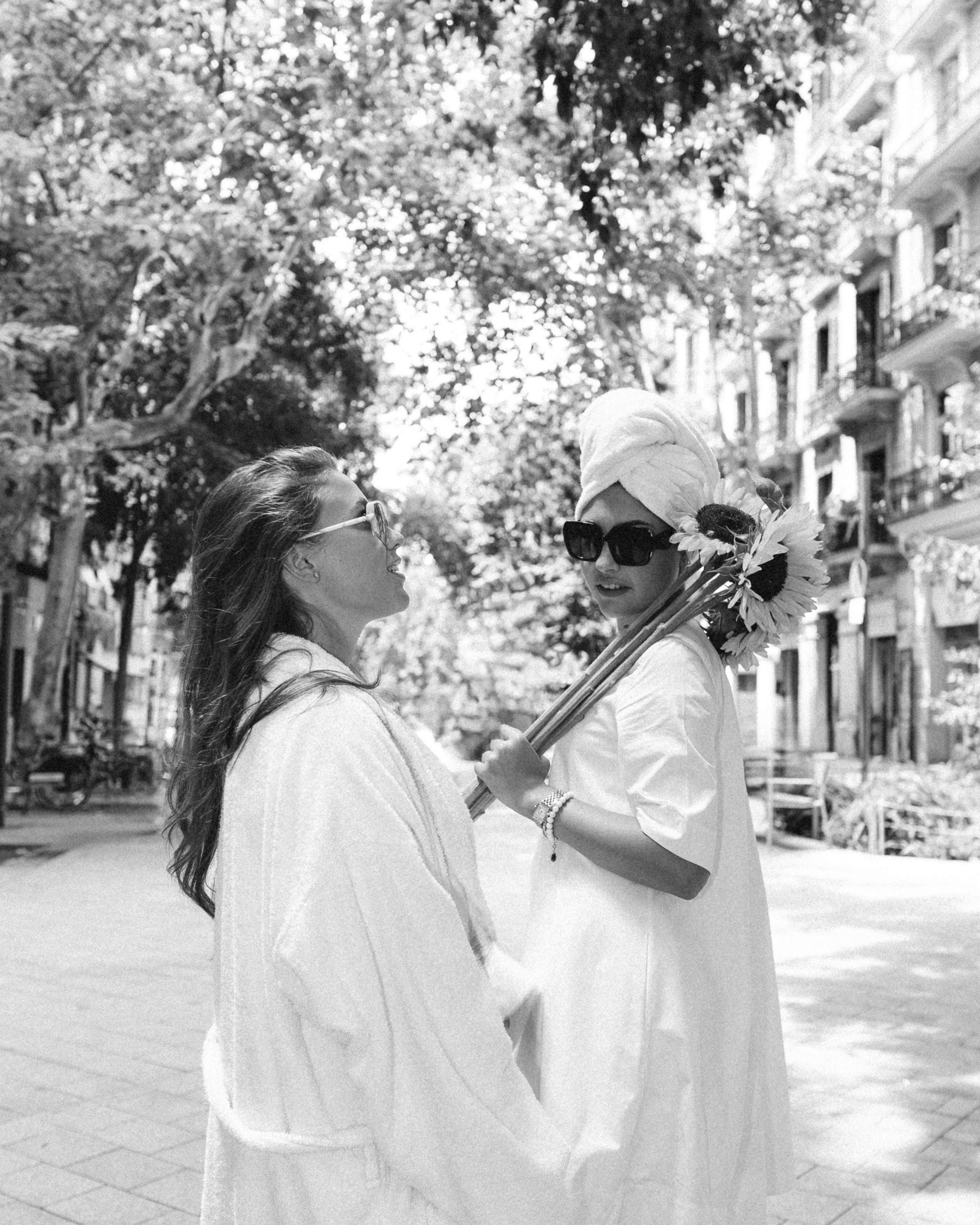 SONYA & LIZA | BARCELONA. Photographer Barcelona